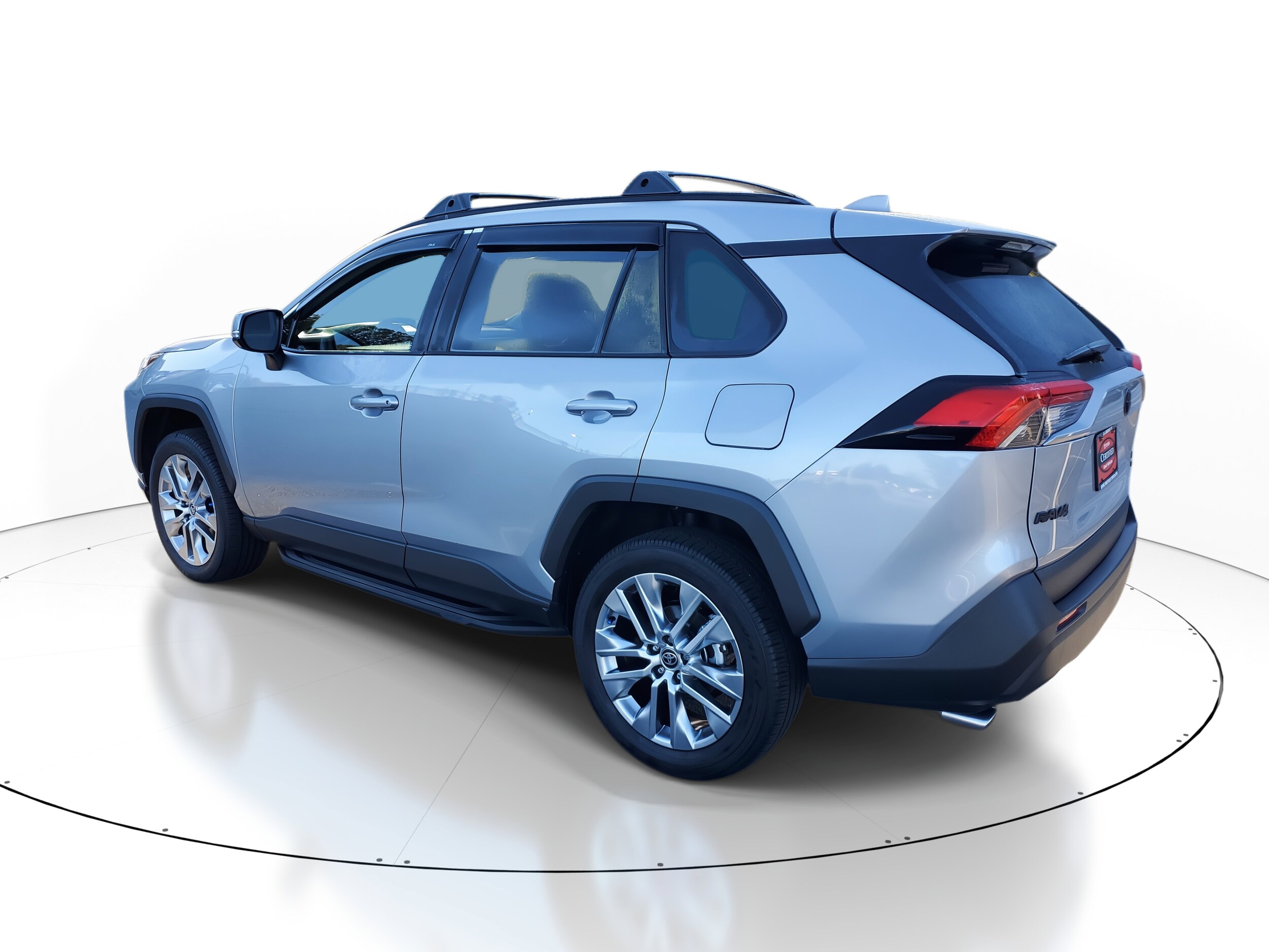 2025 Toyota RAV4 XLE Premium photo 4