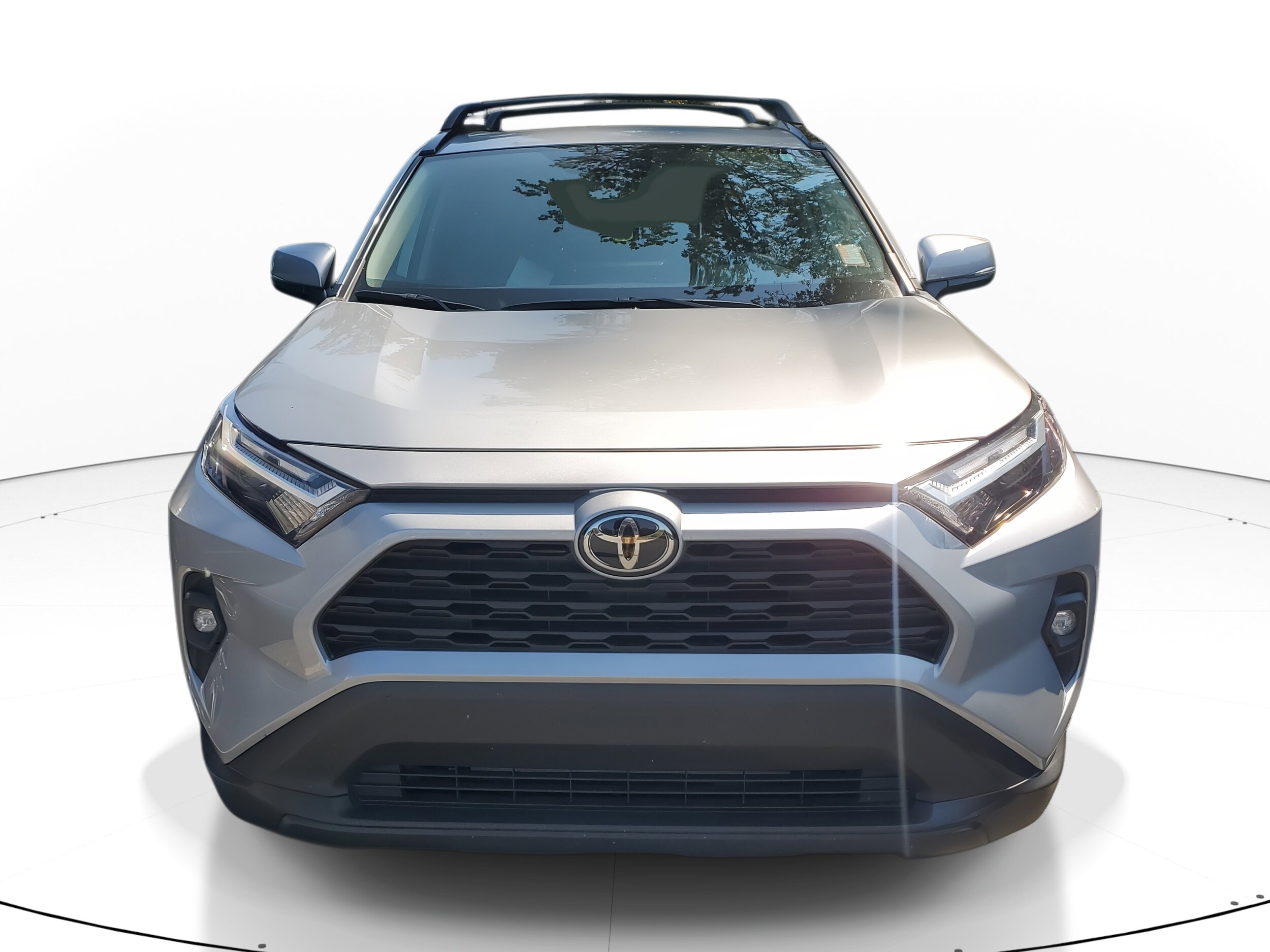 2025 Toyota RAV4 XLE Premium photo 2