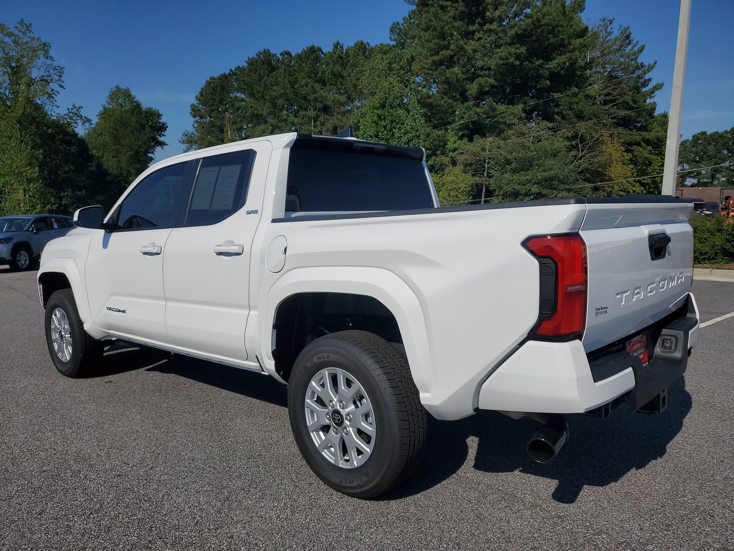 2025 Toyota Tacoma SR5 photo 4
