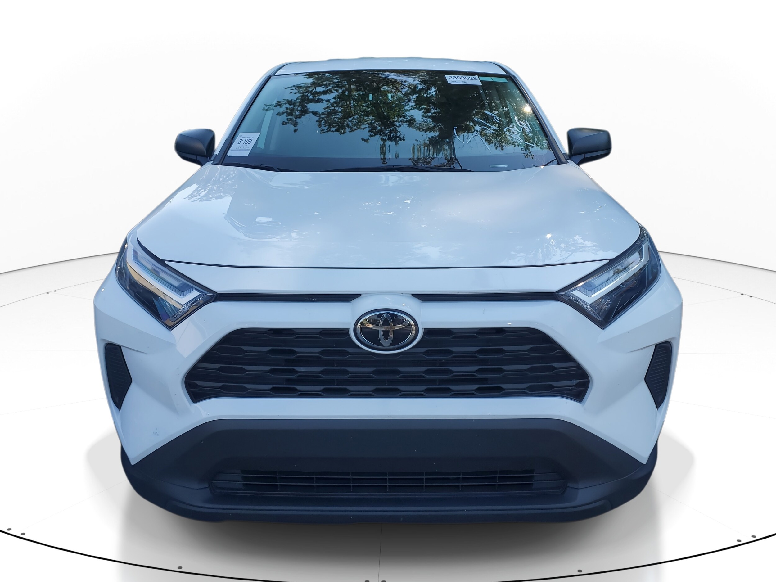 2024 Toyota RAV4 LE photo 2
