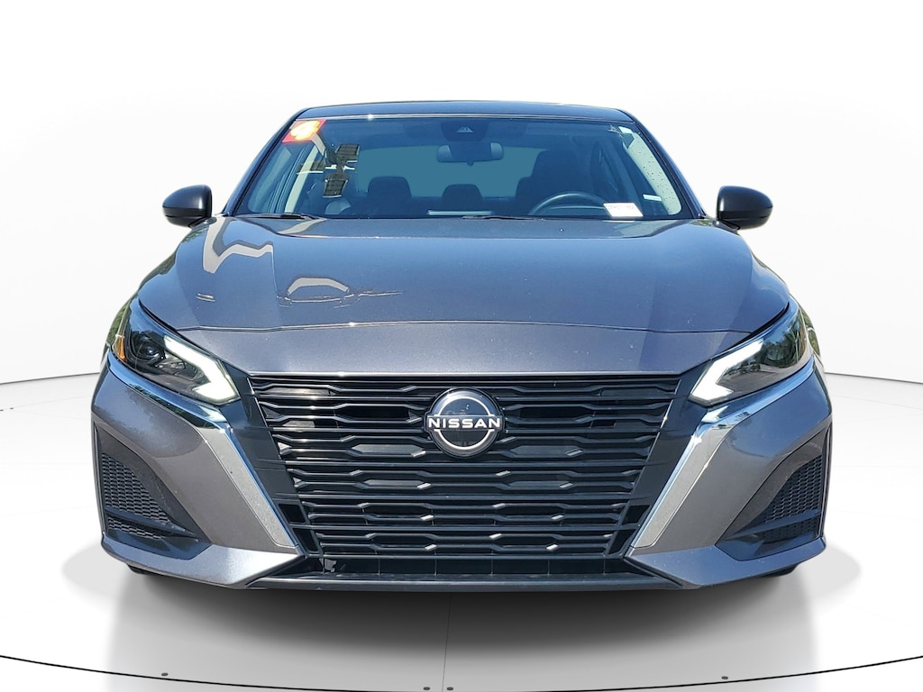 Used 2024 Nissan Altima 2.5 SV Sedan
