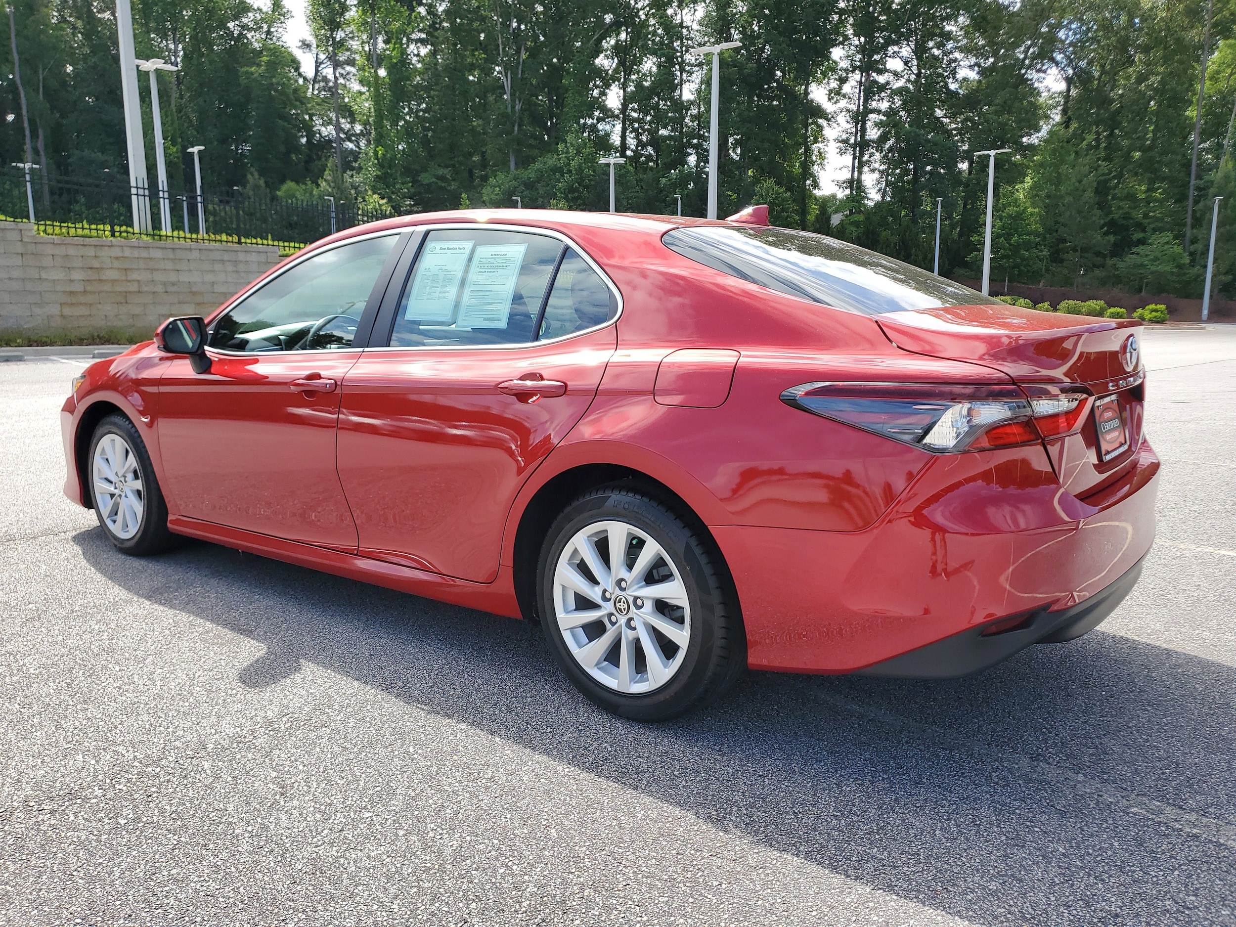 2024 Toyota Camry LE - Photo 4
