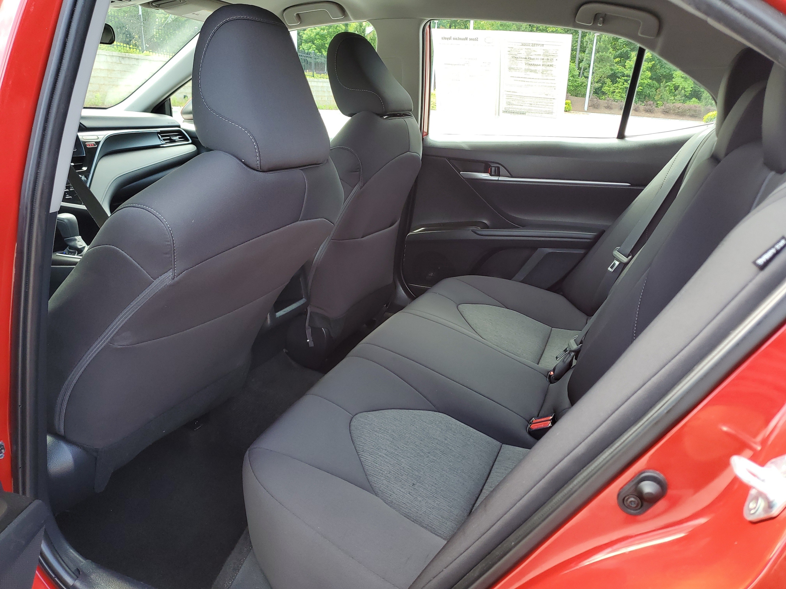 2024 Toyota Camry LE - Photo 9