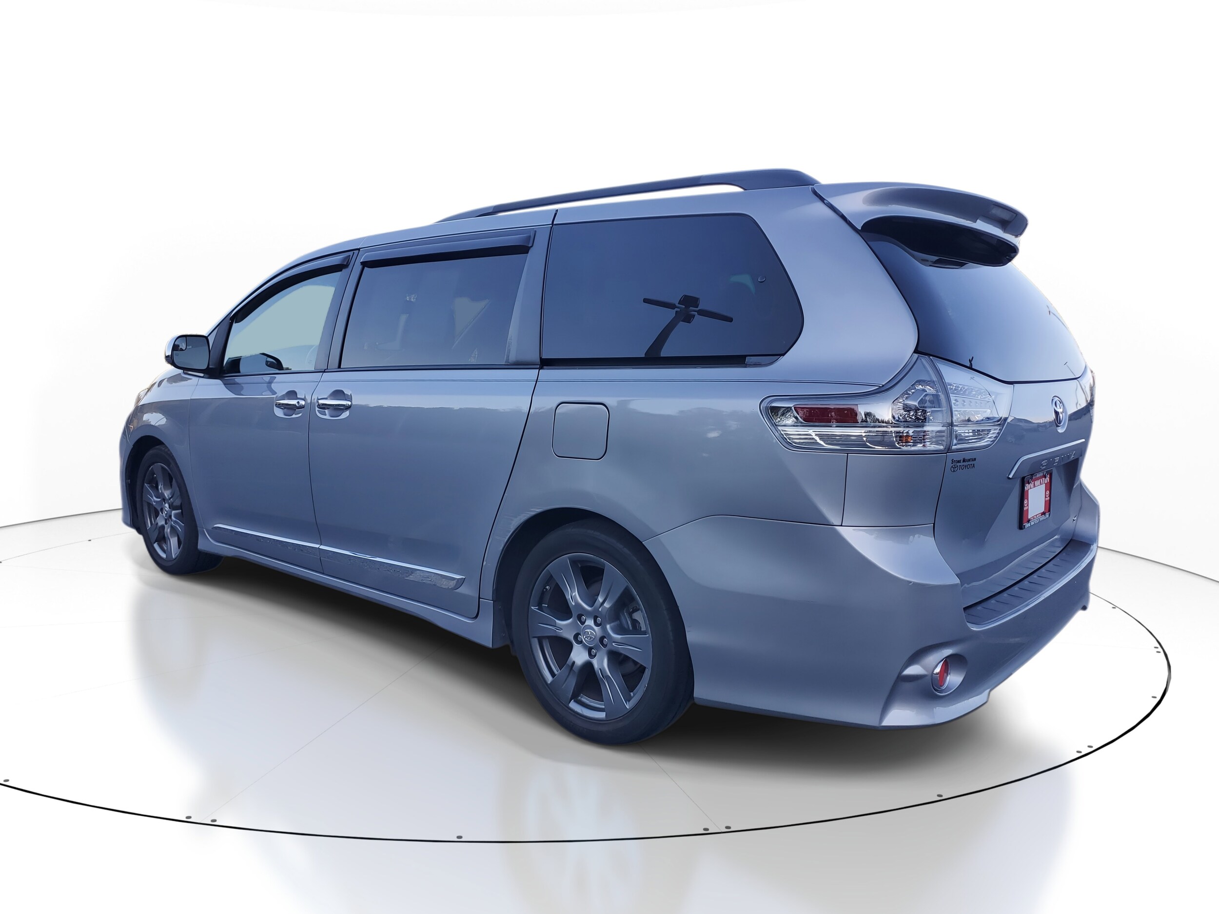 2017 Toyota Sienna L photo 4