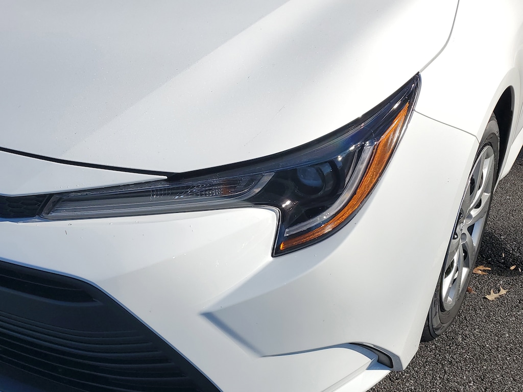 Certified 2025 Toyota Corolla LE Sedan