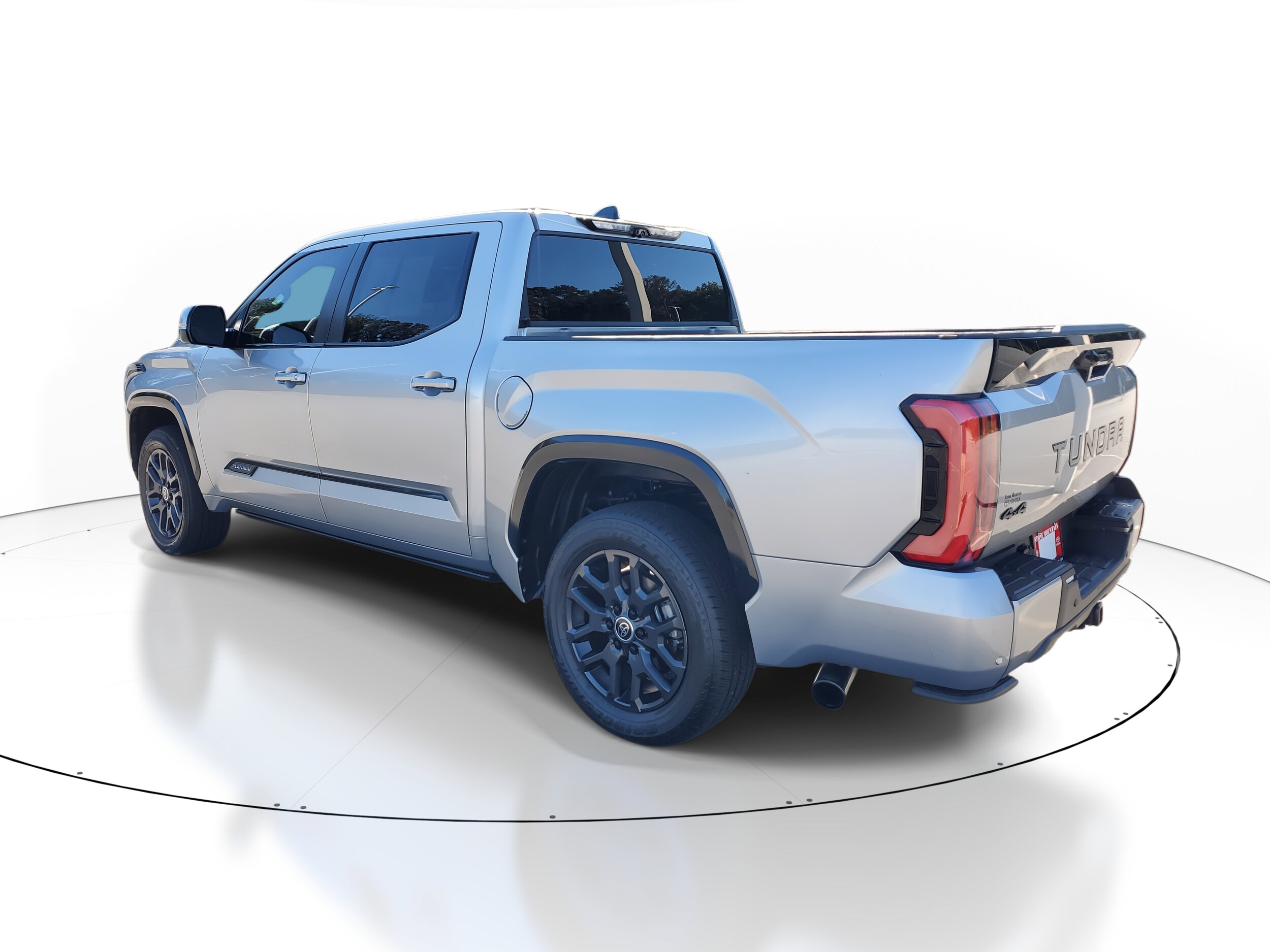 2024 Toyota Tundra Platinum photo 4