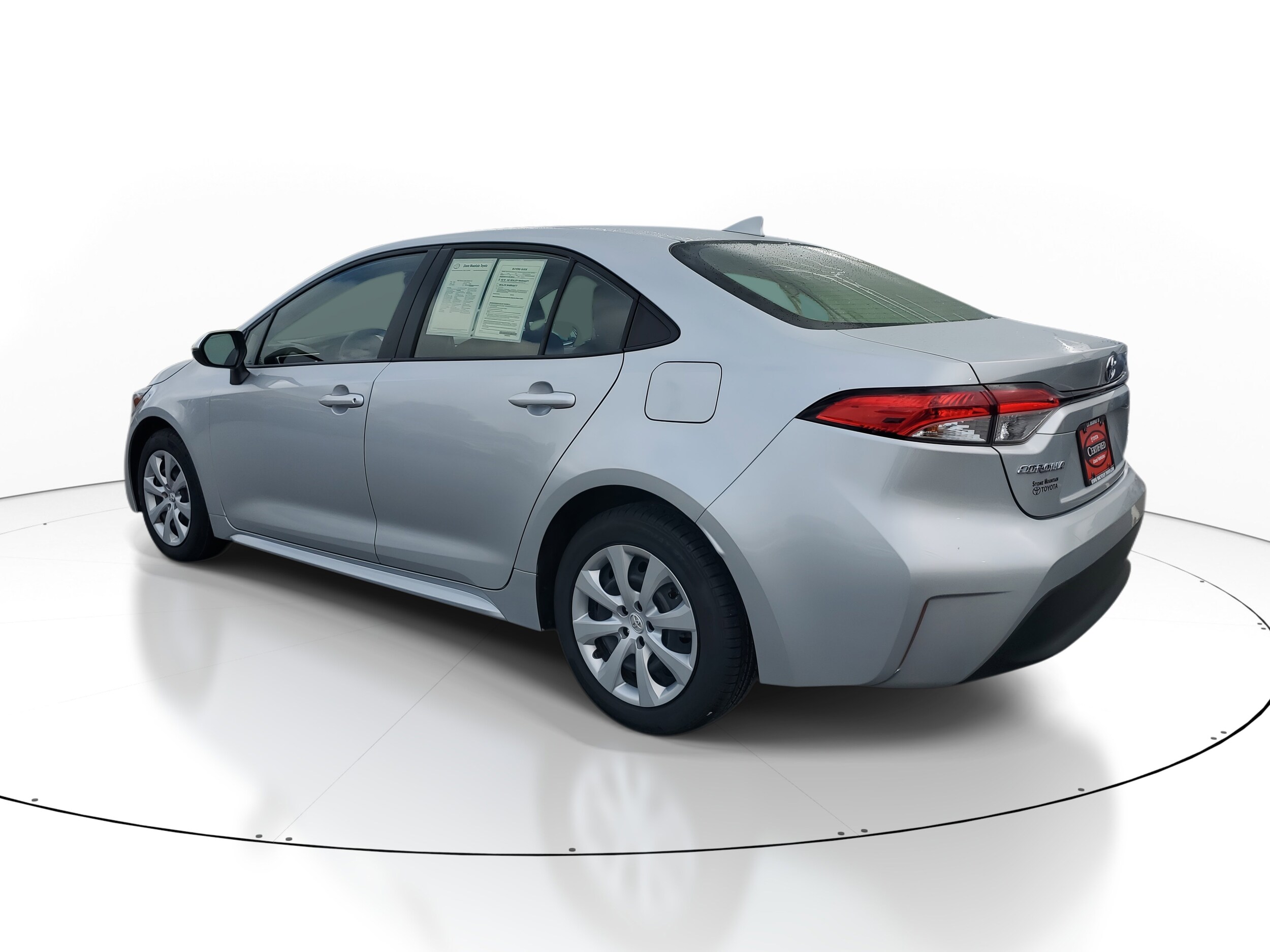 2025 Toyota Corolla Hybrid LE photo 4