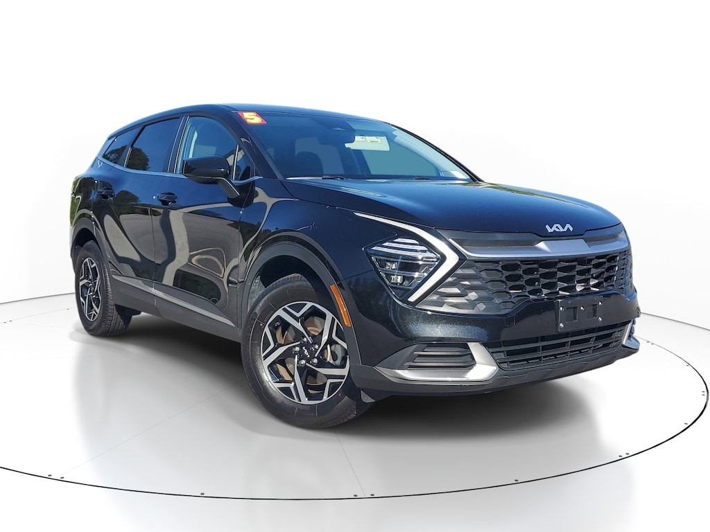 Used 2025 Kia Sportage LX SUV
