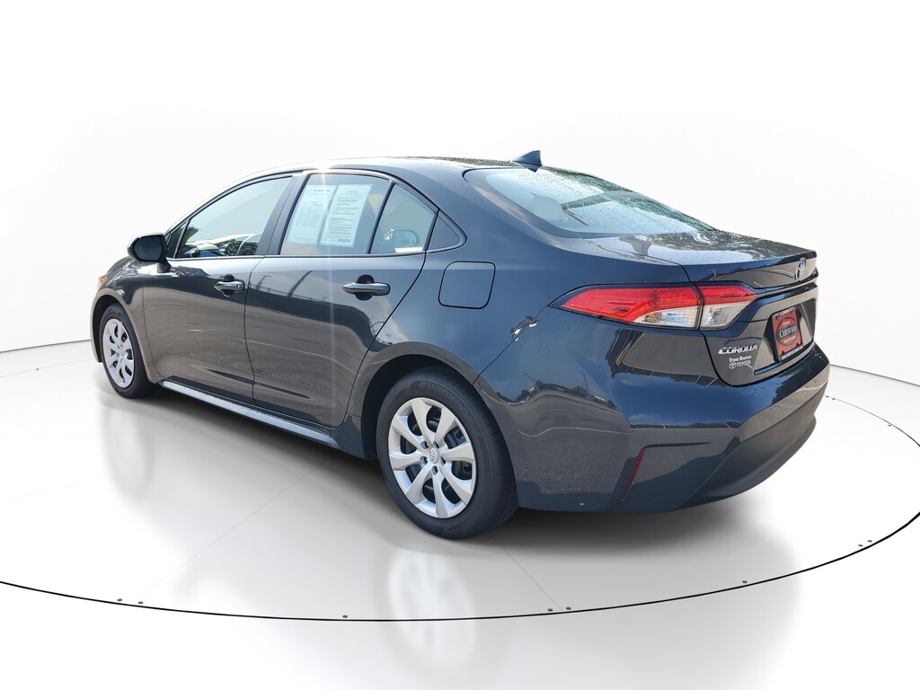 2024 Toyota Corolla LE photo 4