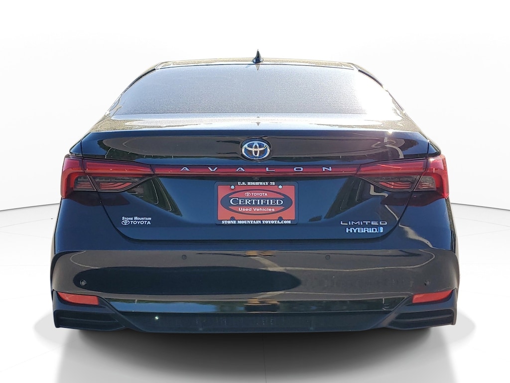 Used 2022 Toyota Avalon Hybrid Limited Sedan