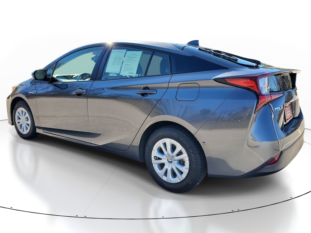 Certified 2022 Toyota Prius L Hatchback