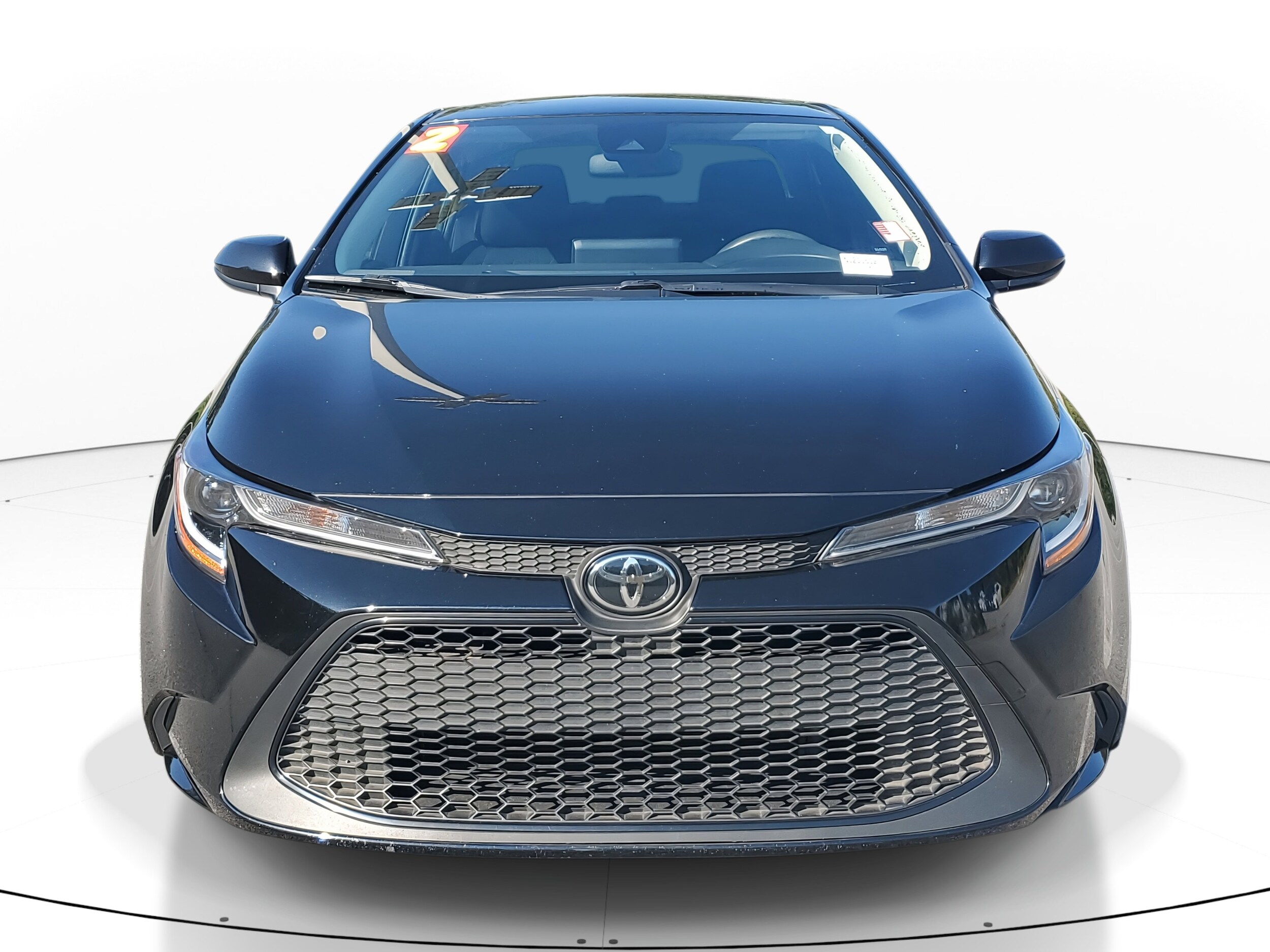 2022 Toyota Corolla LE photo 2