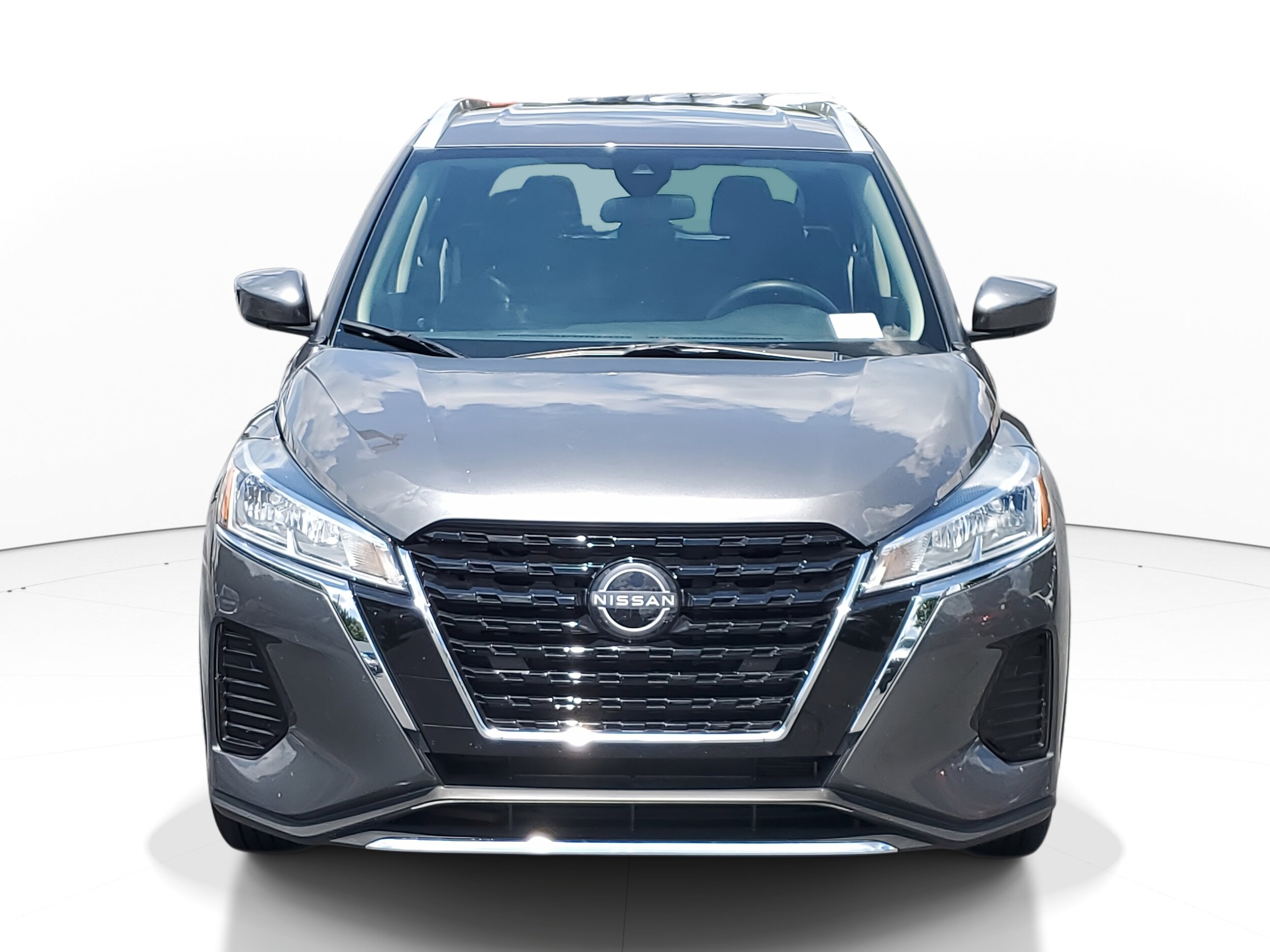 2024 Nissan Kicks SV photo 2