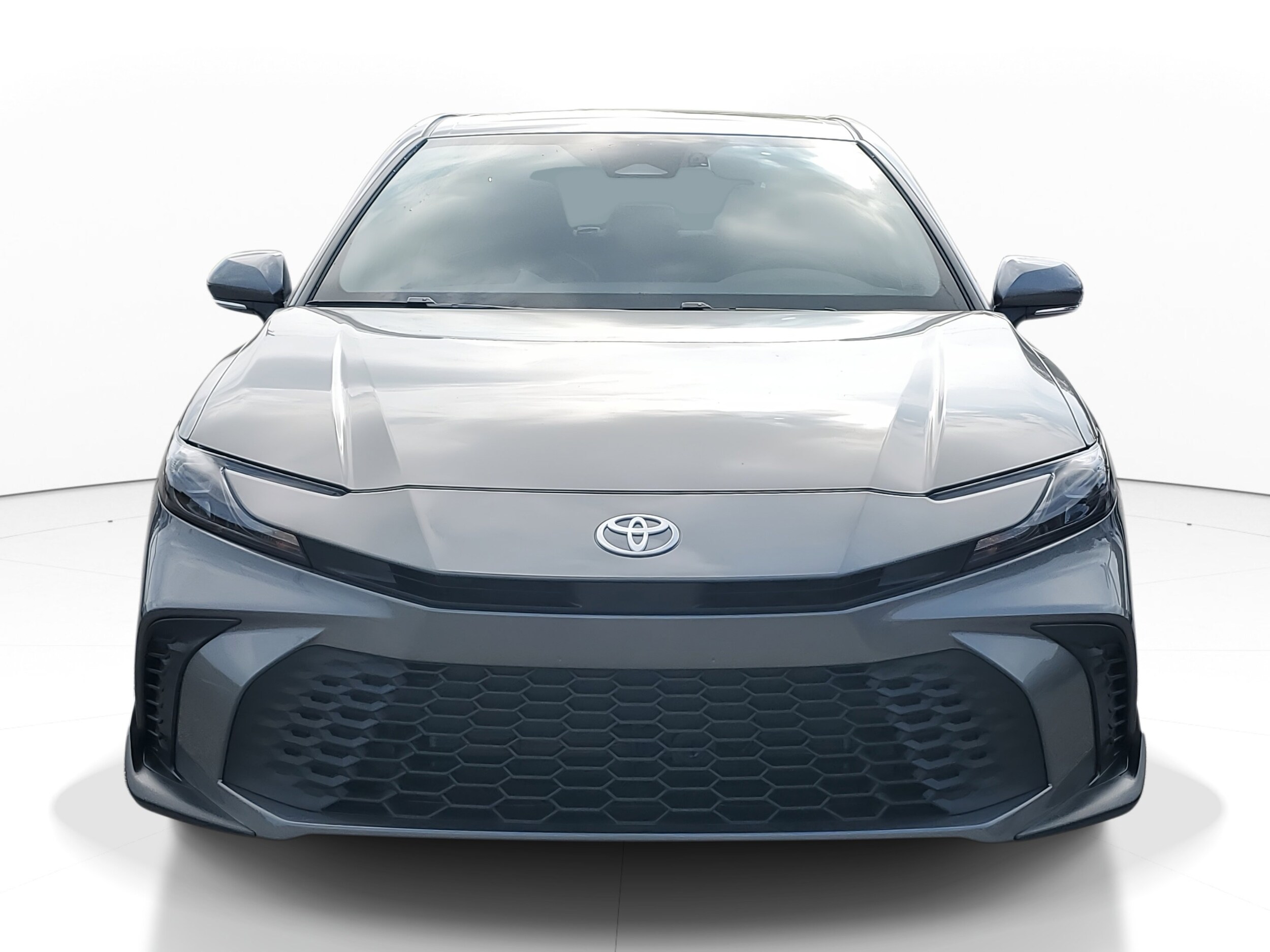 2025 Toyota Camry SE photo 2