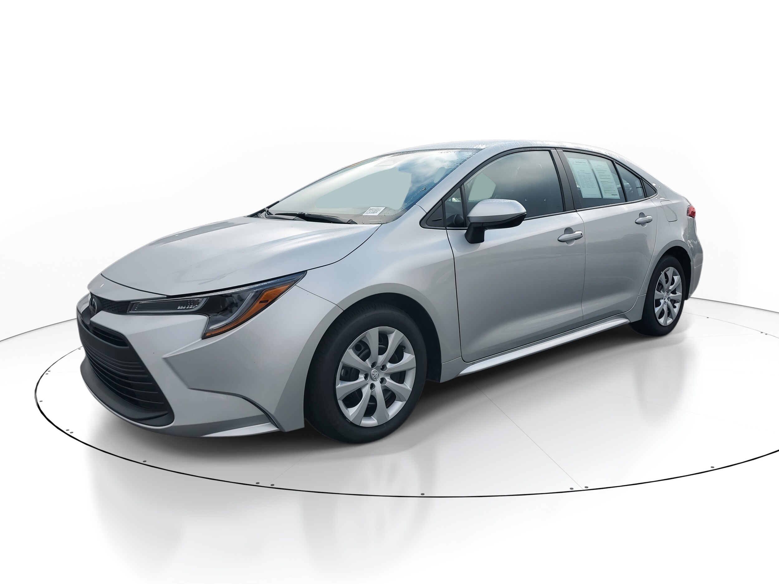 2025 Toyota Corolla LE photo 3