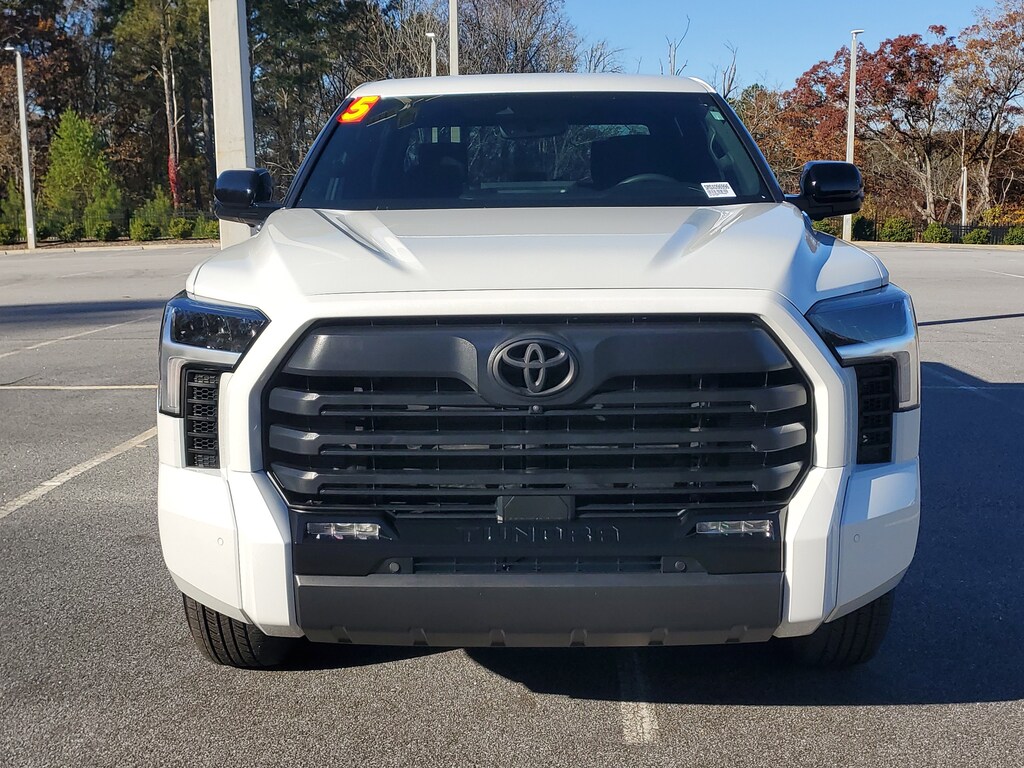 2025 Toyota Tundra Limited photo 2