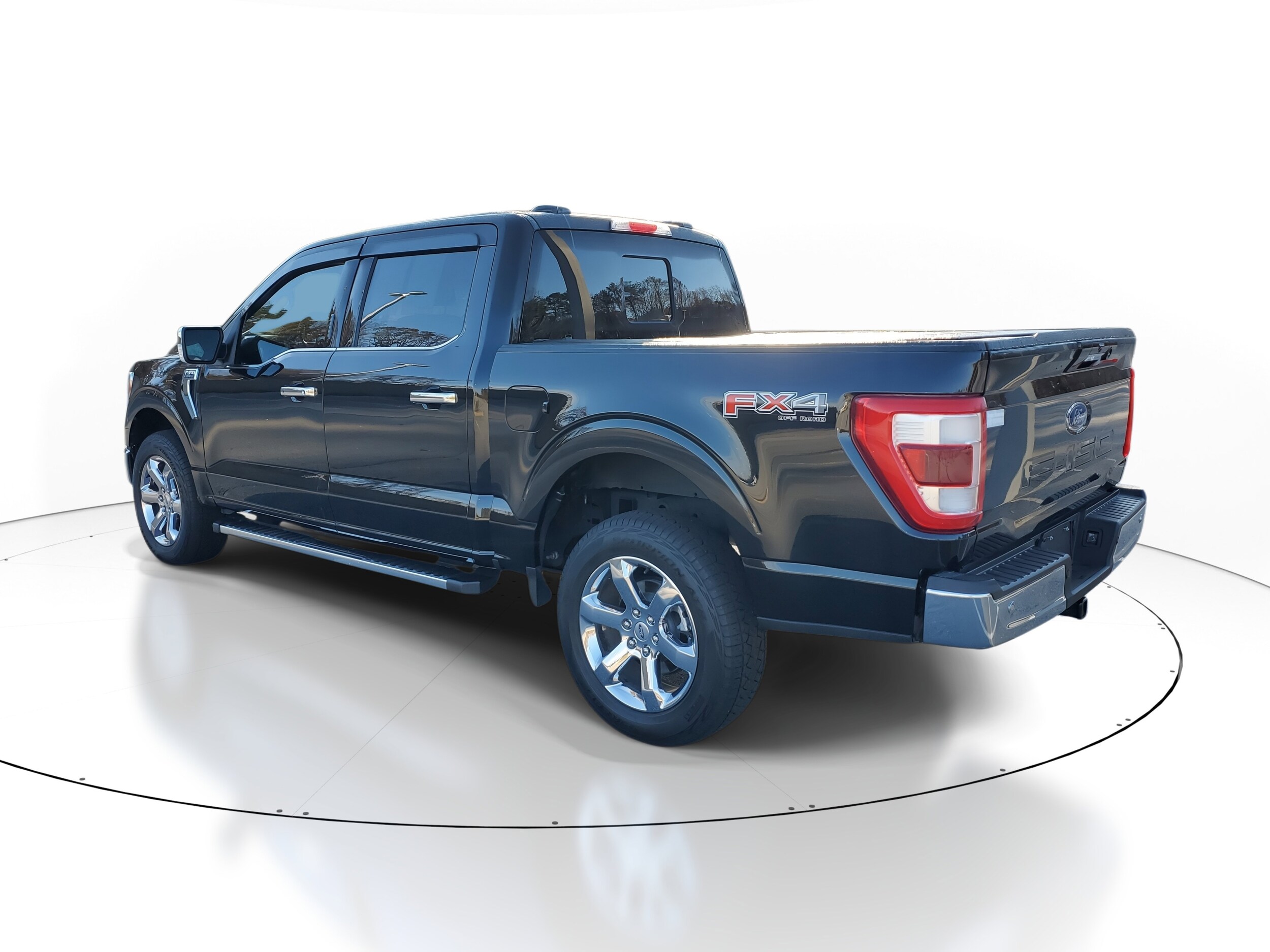 2023 Ford F-150 Lariat photo 4