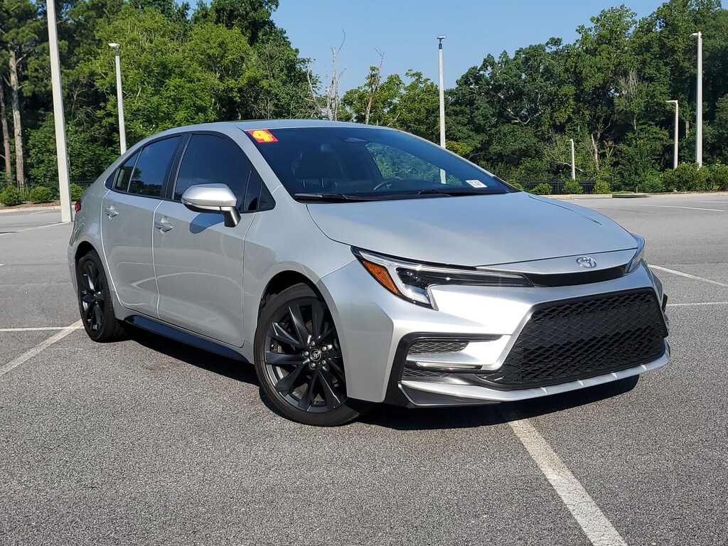 2024 Toyota Corolla SE photo 2