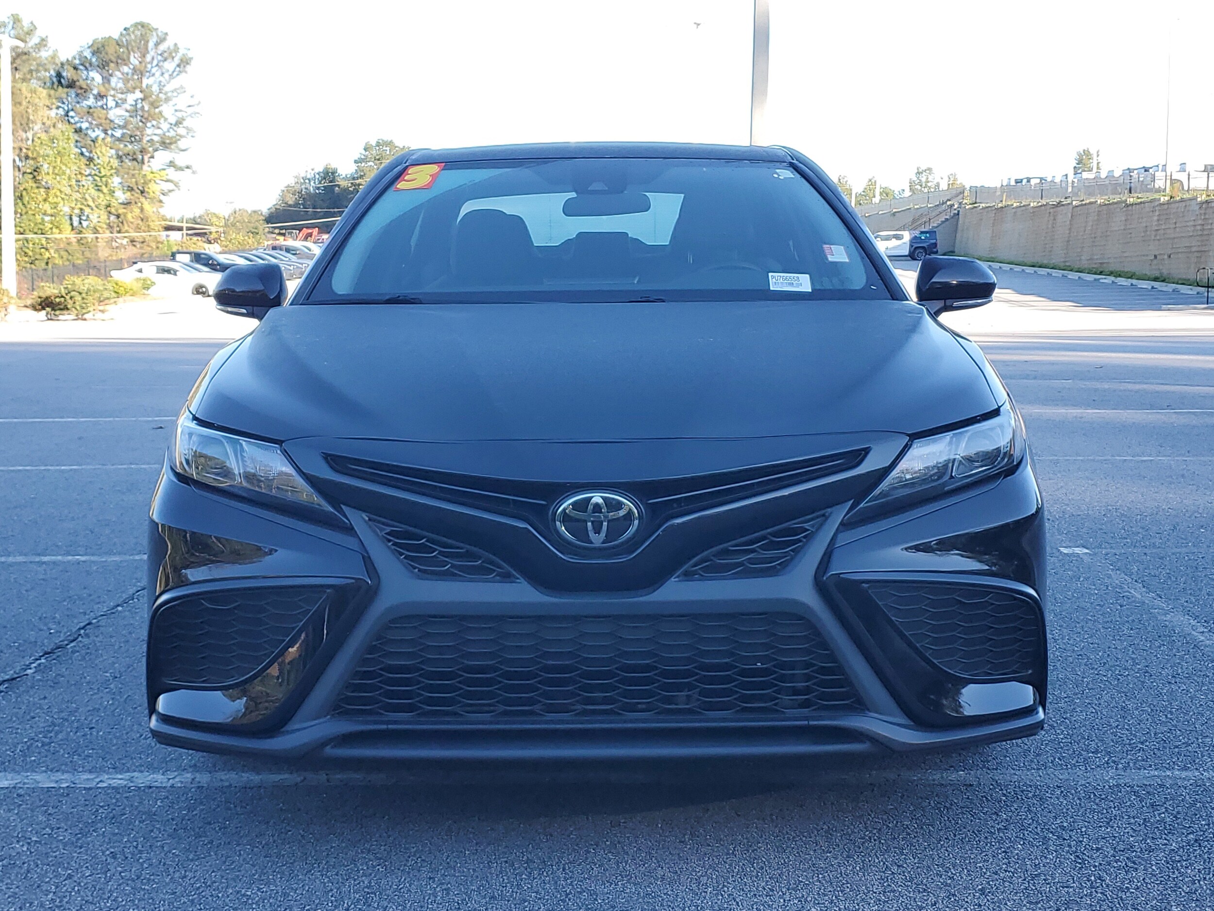 2023 Toyota Camry SE photo 2