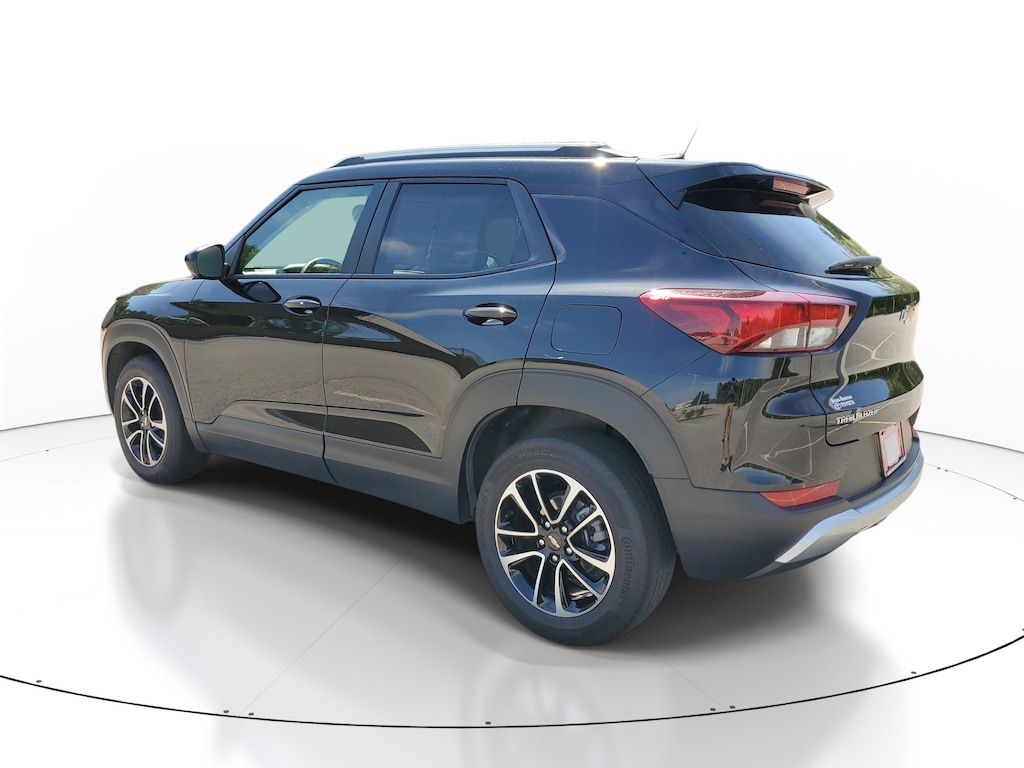 Used 2025 Chevrolet Trailblazer LT SUV
