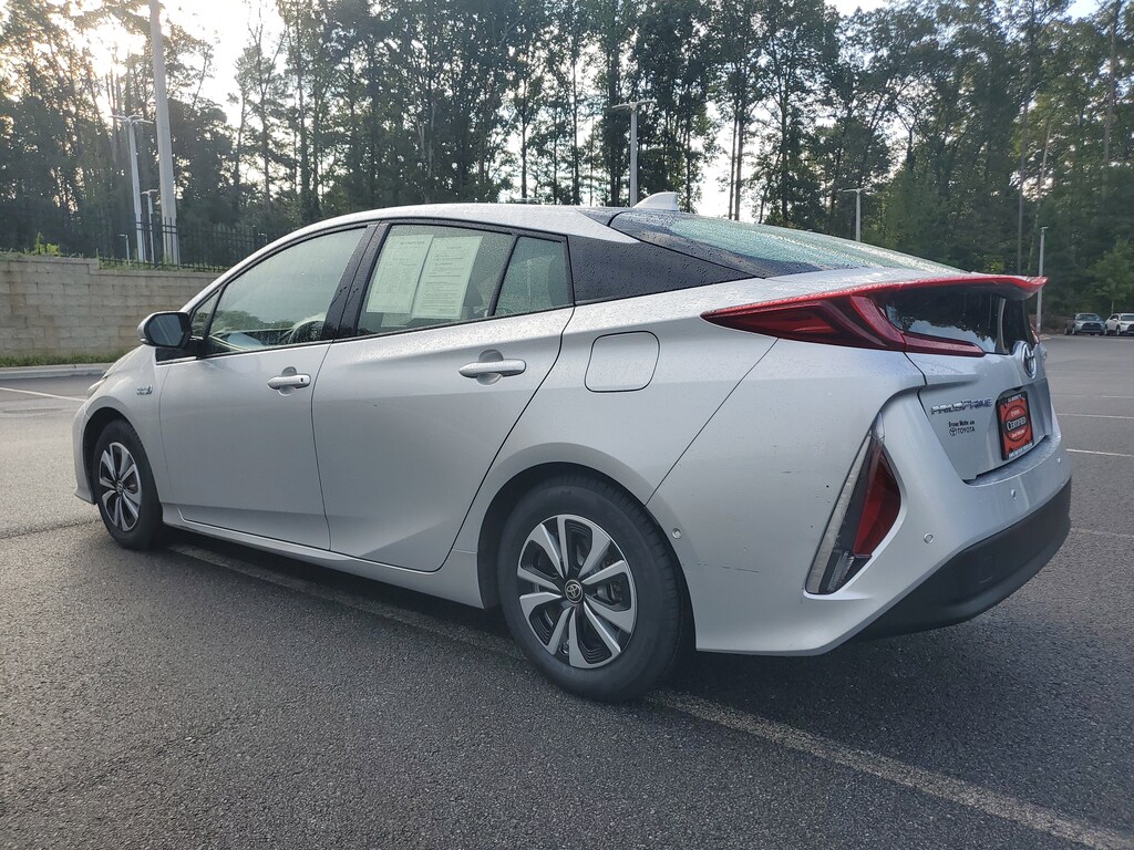 2018 Toyota Prius Prime Premium photo 4