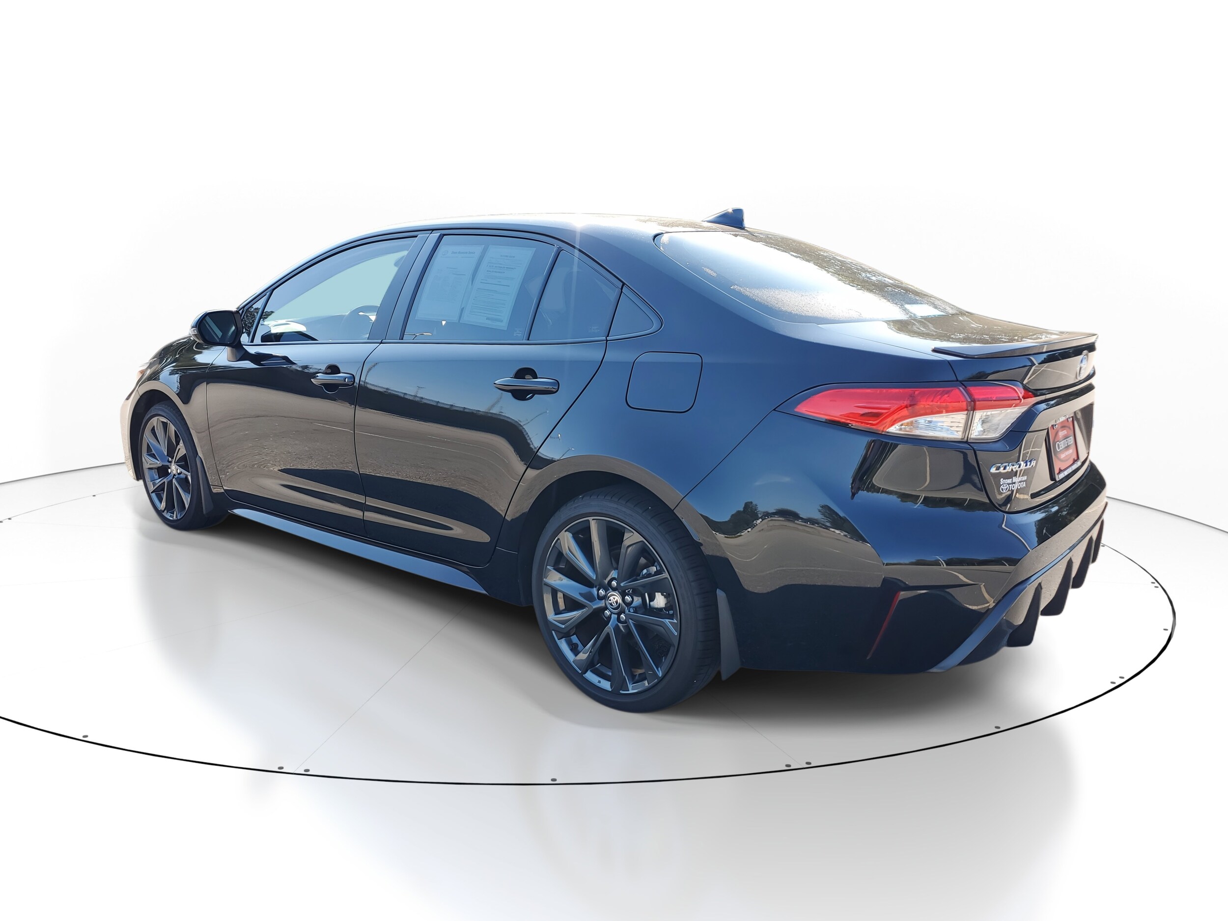 2025 Toyota Corolla SE photo 4