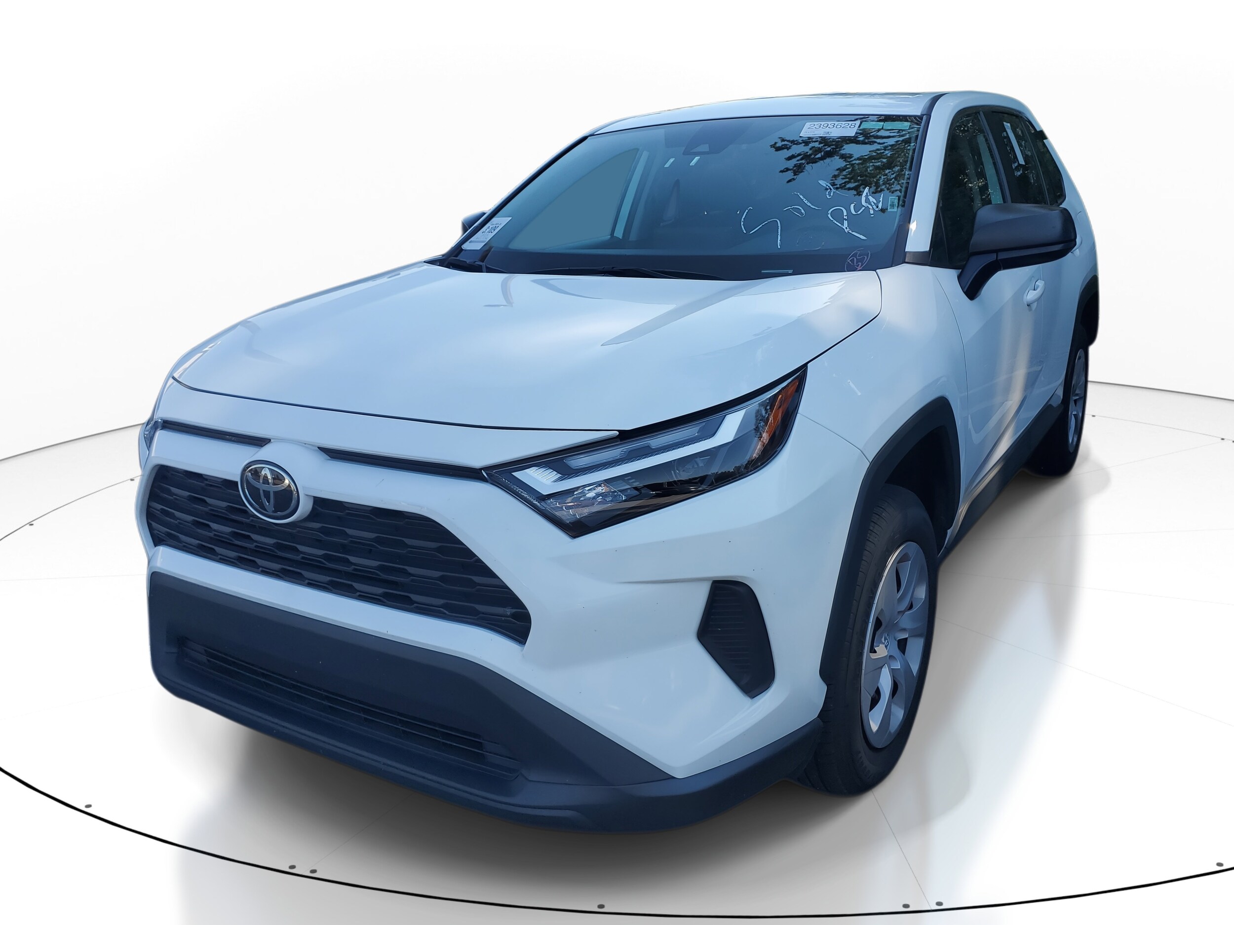 2024 Toyota RAV4 LE photo 3