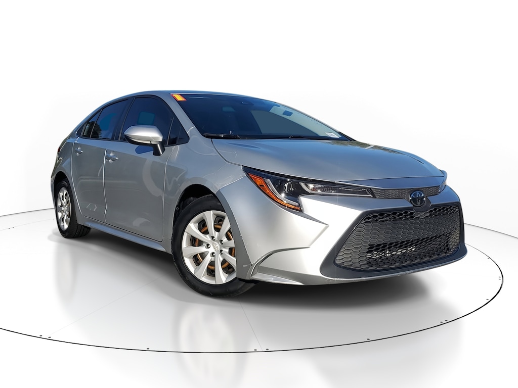 Used 2021 Toyota Corolla LE Sedan