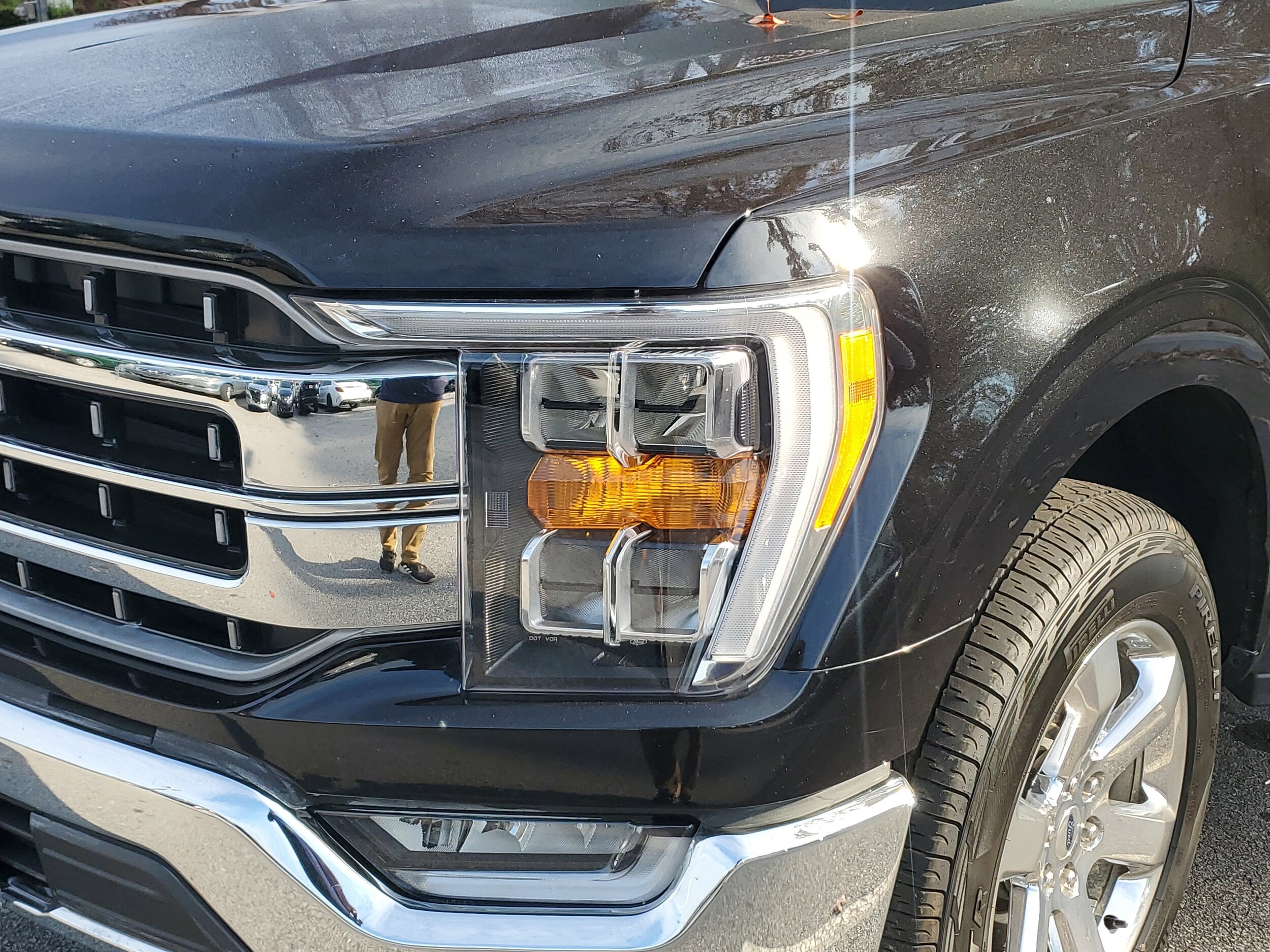 2023 Ford F-150 Lariat photo 4