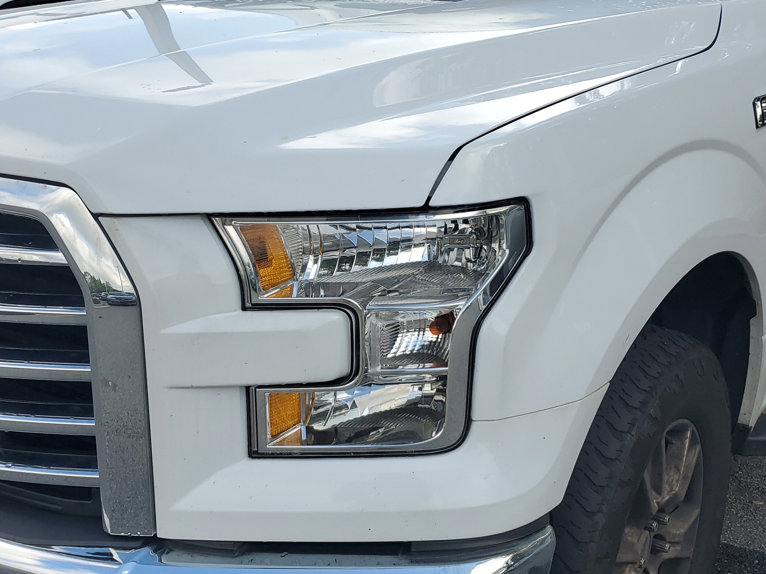 2017 Ford F-150 XLT photo 4