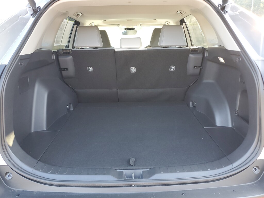 2024 Toyota RAV4 XLE Premium photo 4