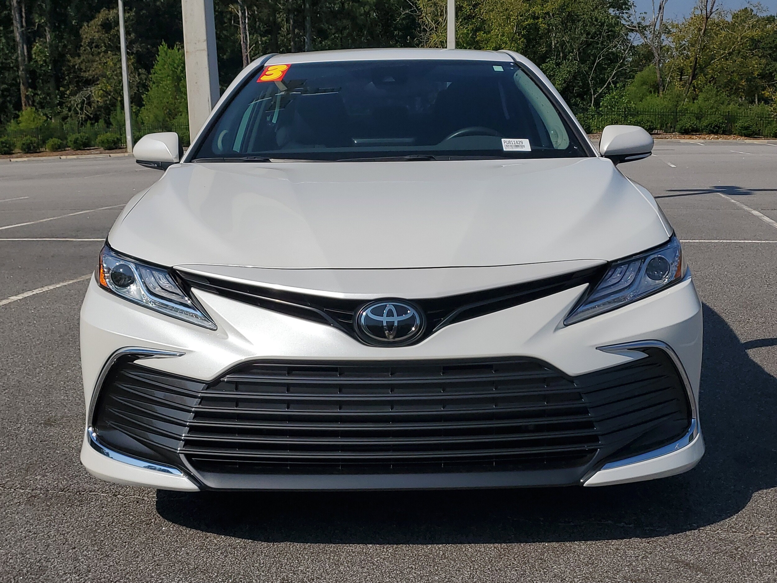 2023 Toyota Camry XLE photo 2