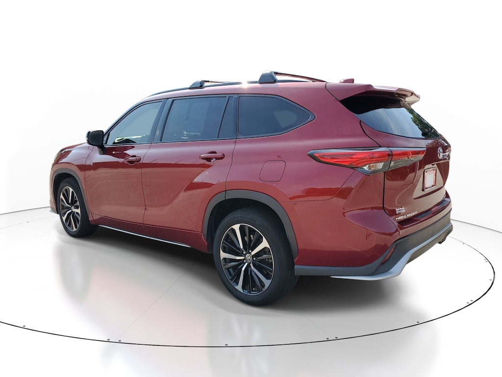 Used 2021 Toyota Highlander XSE SUV