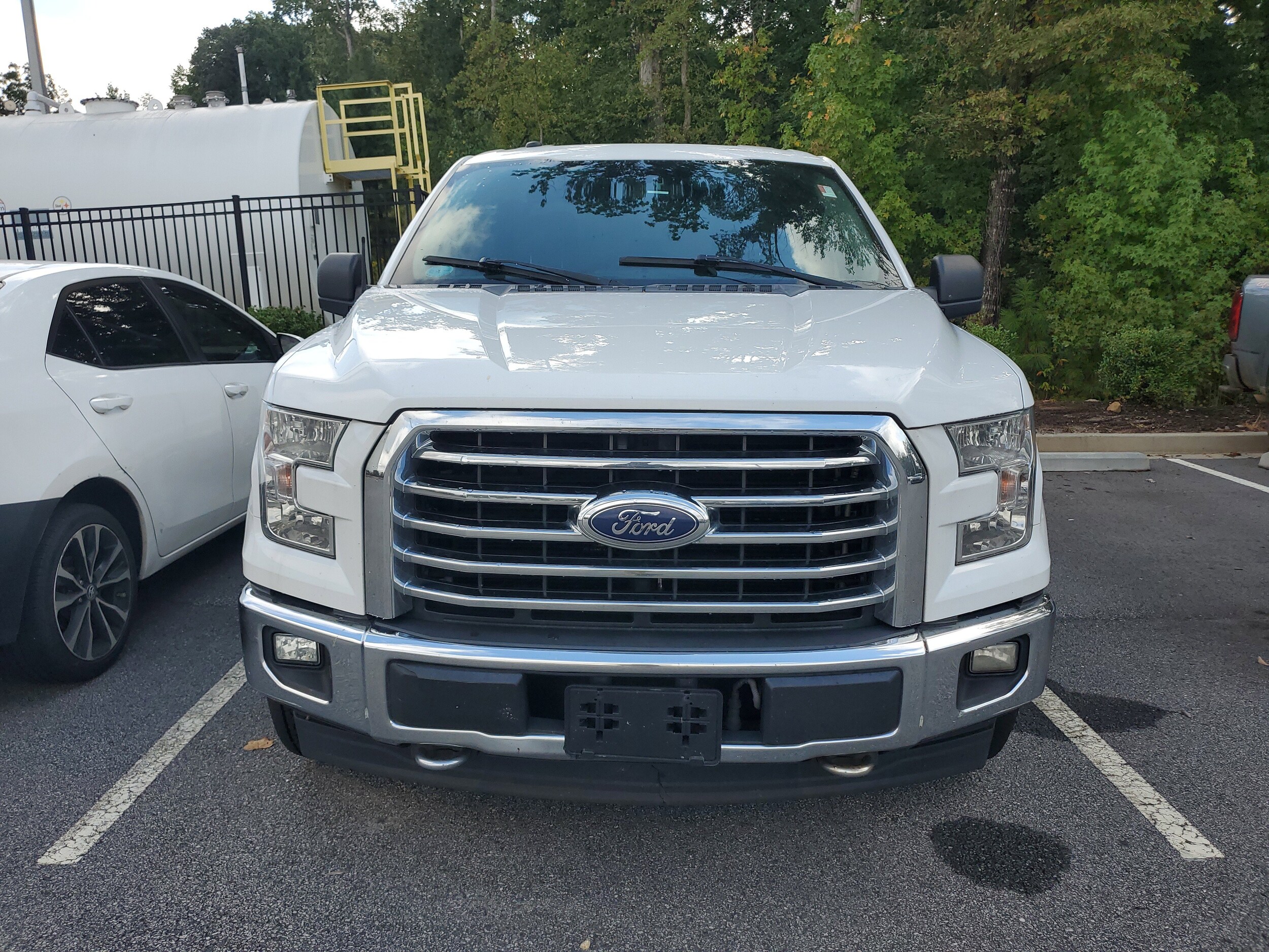 2017 Ford F-150 XLT photo 2