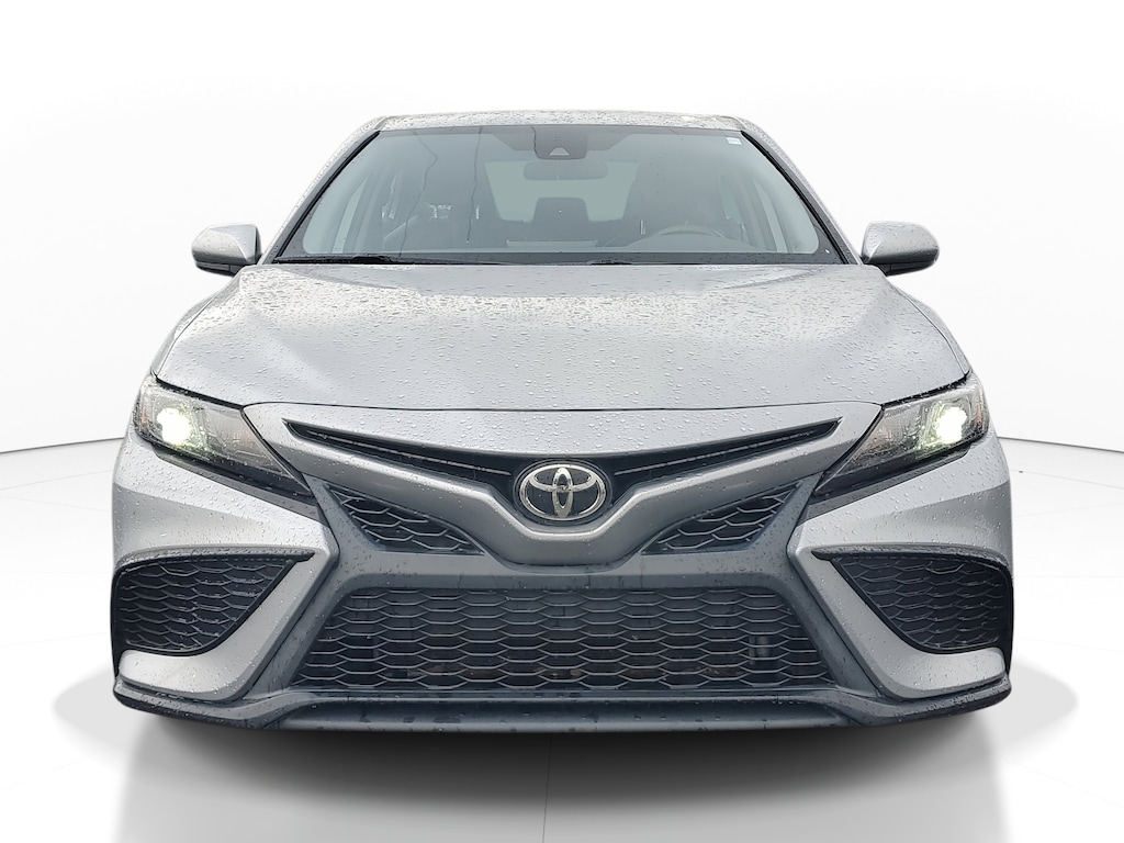 Used 2021 Toyota Camry SE Sedan