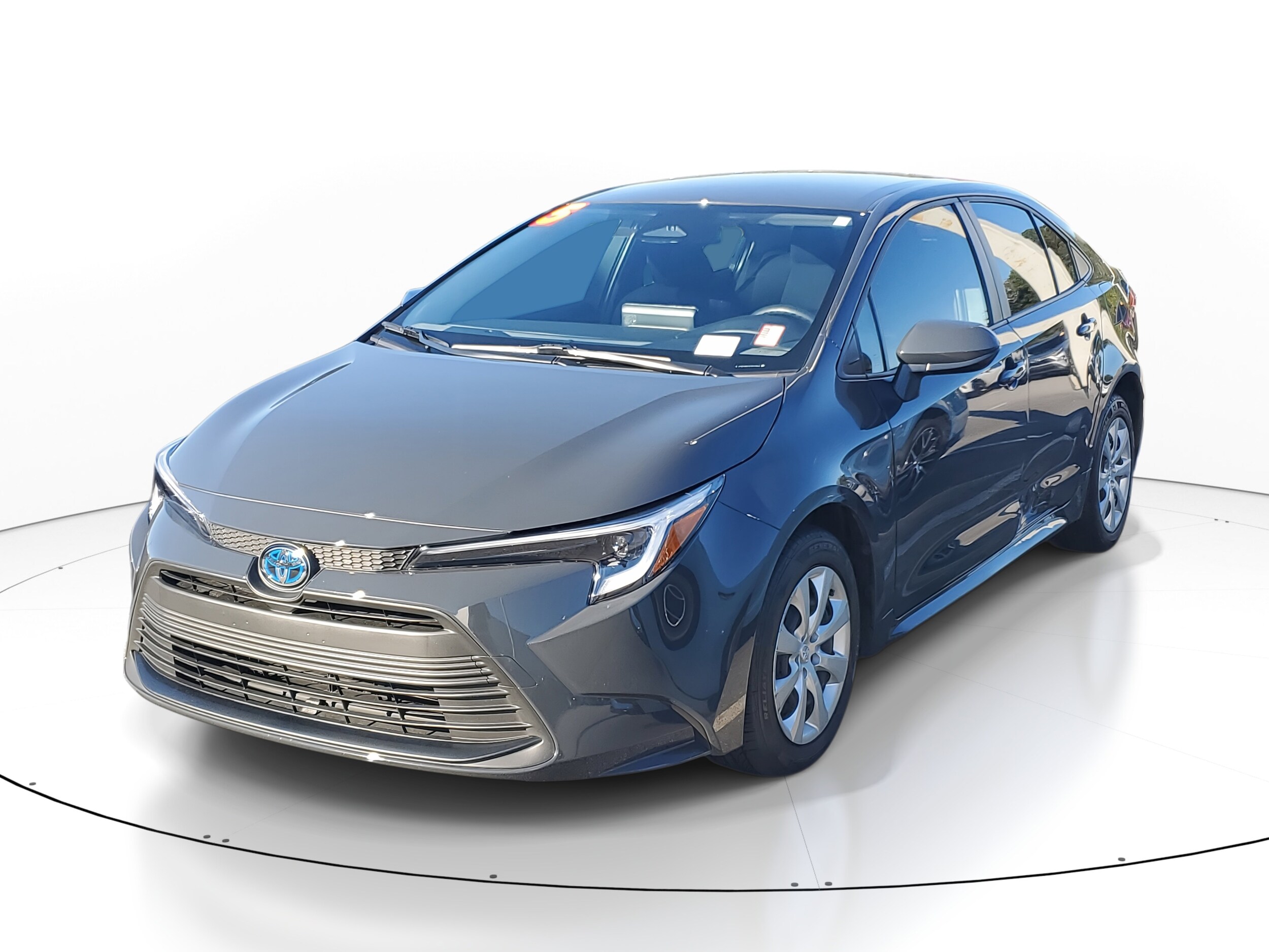 2025 Toyota Corolla Hybrid LE photo 3