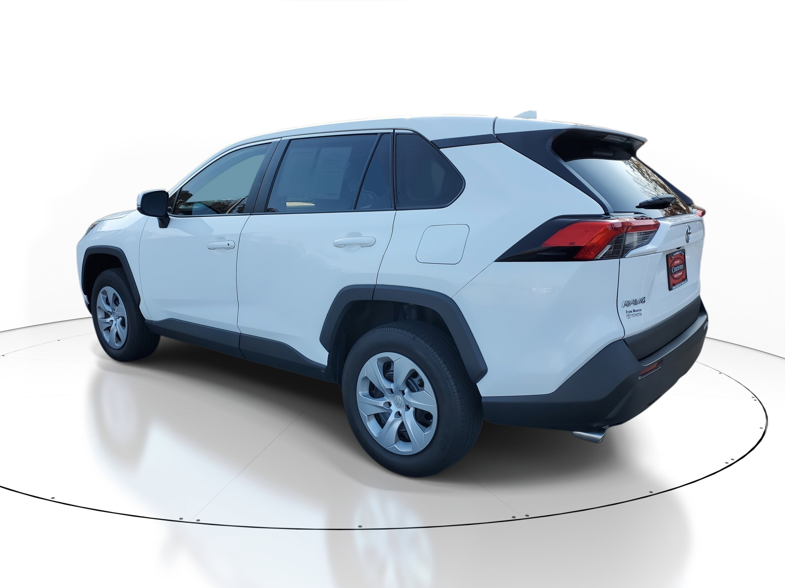 2023 Toyota RAV4 LE photo 2