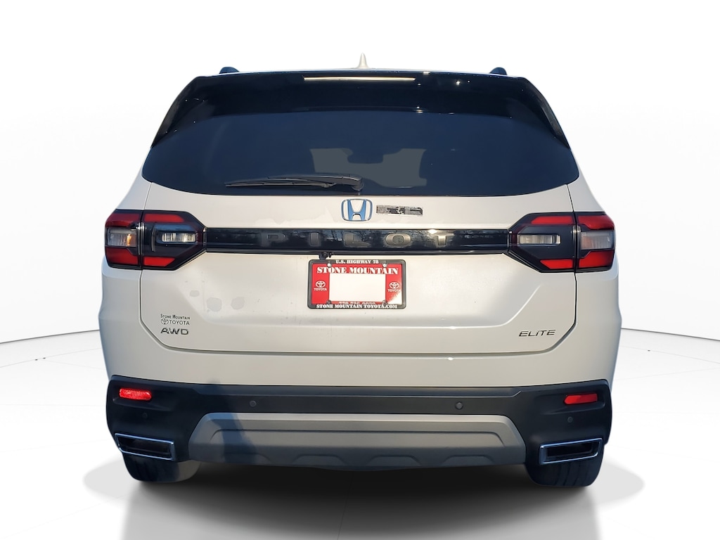 Used 2023 Honda Pilot Elite SUV
