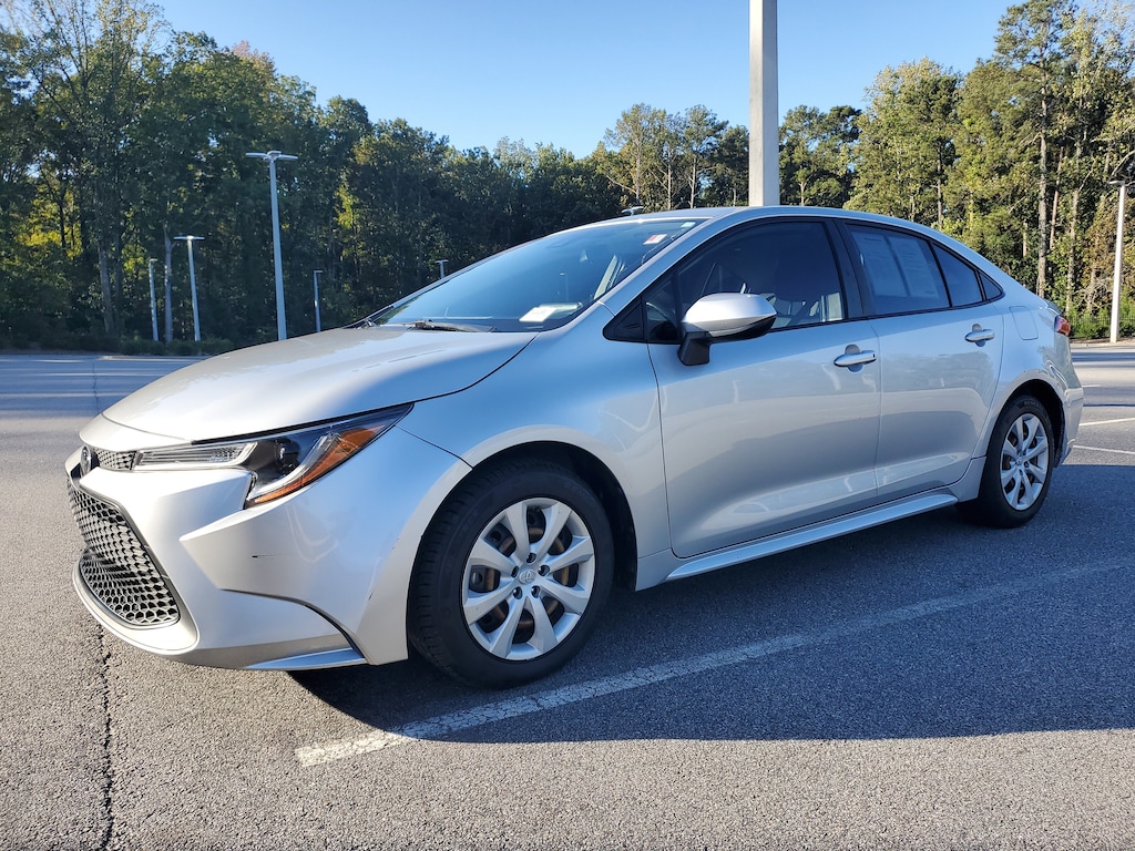 Used 2021 Toyota Corolla LE Sedan
