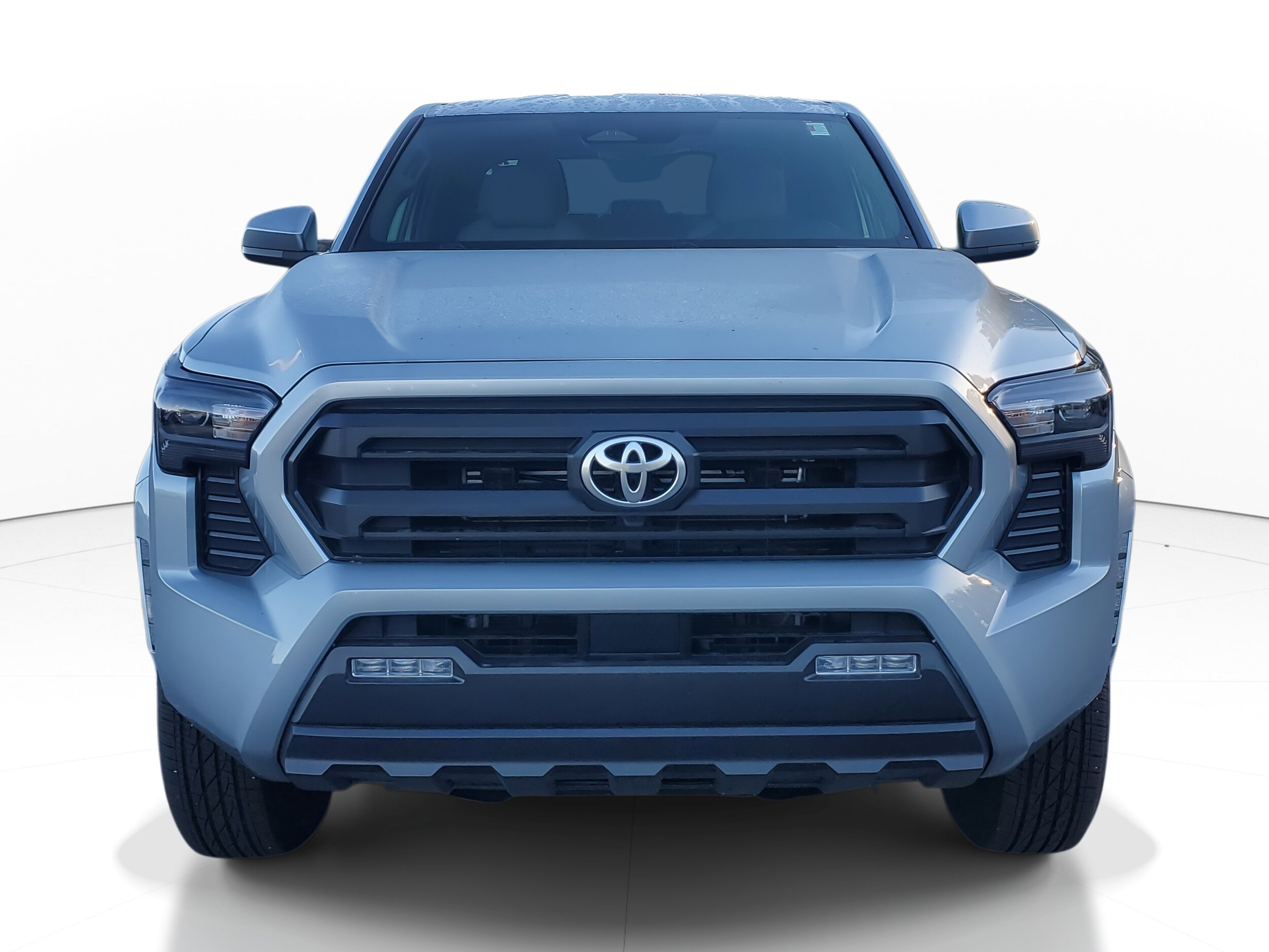 2024 Toyota Tacoma 4x4 SR5 photo 2