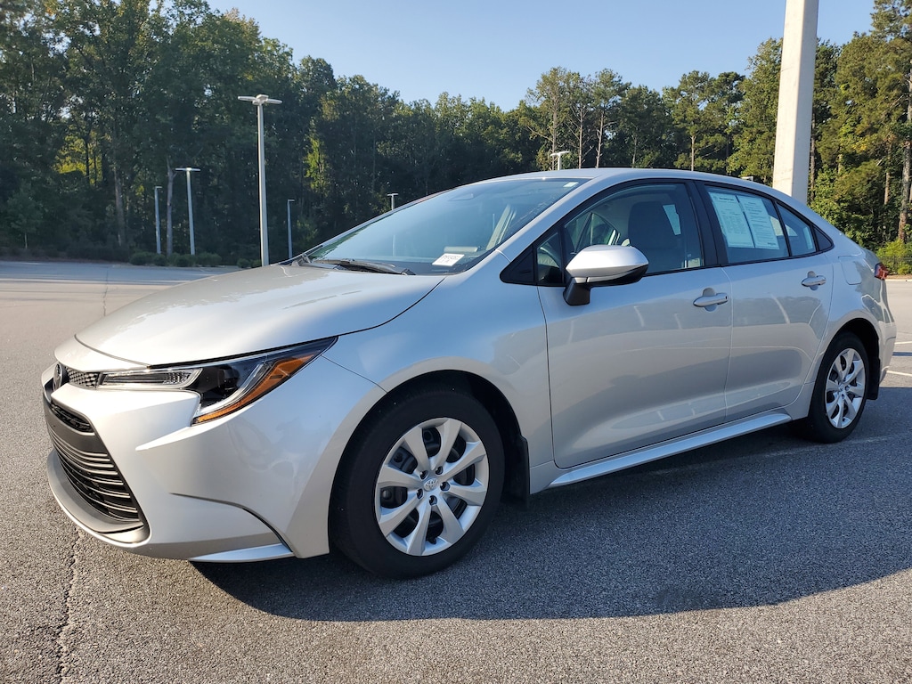 Used 2025 Toyota Corolla LE Sedan