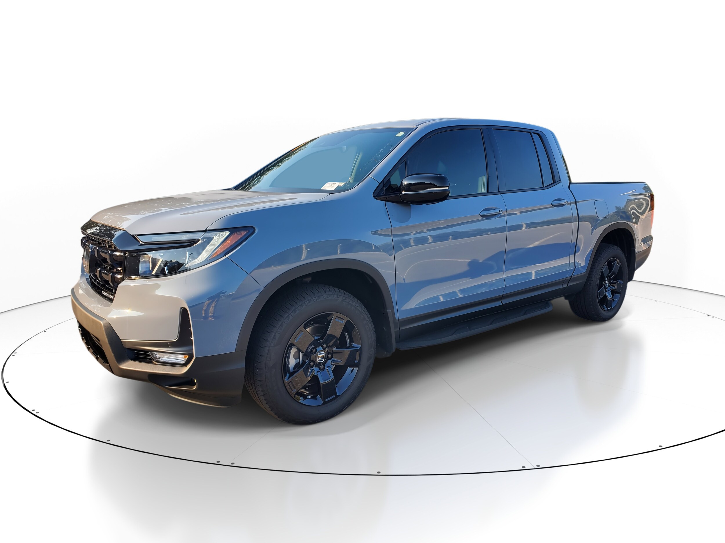 2025 Honda Ridgeline Black Edition photo 3