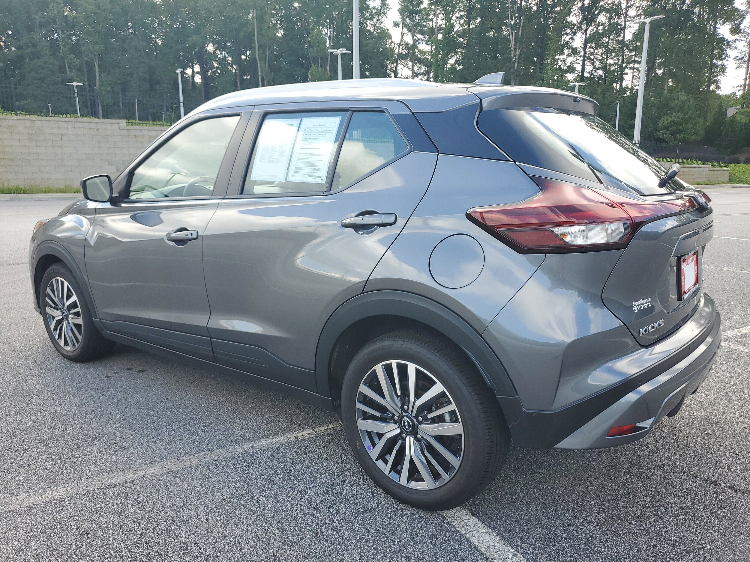 2024 Nissan Kicks SV photo 2