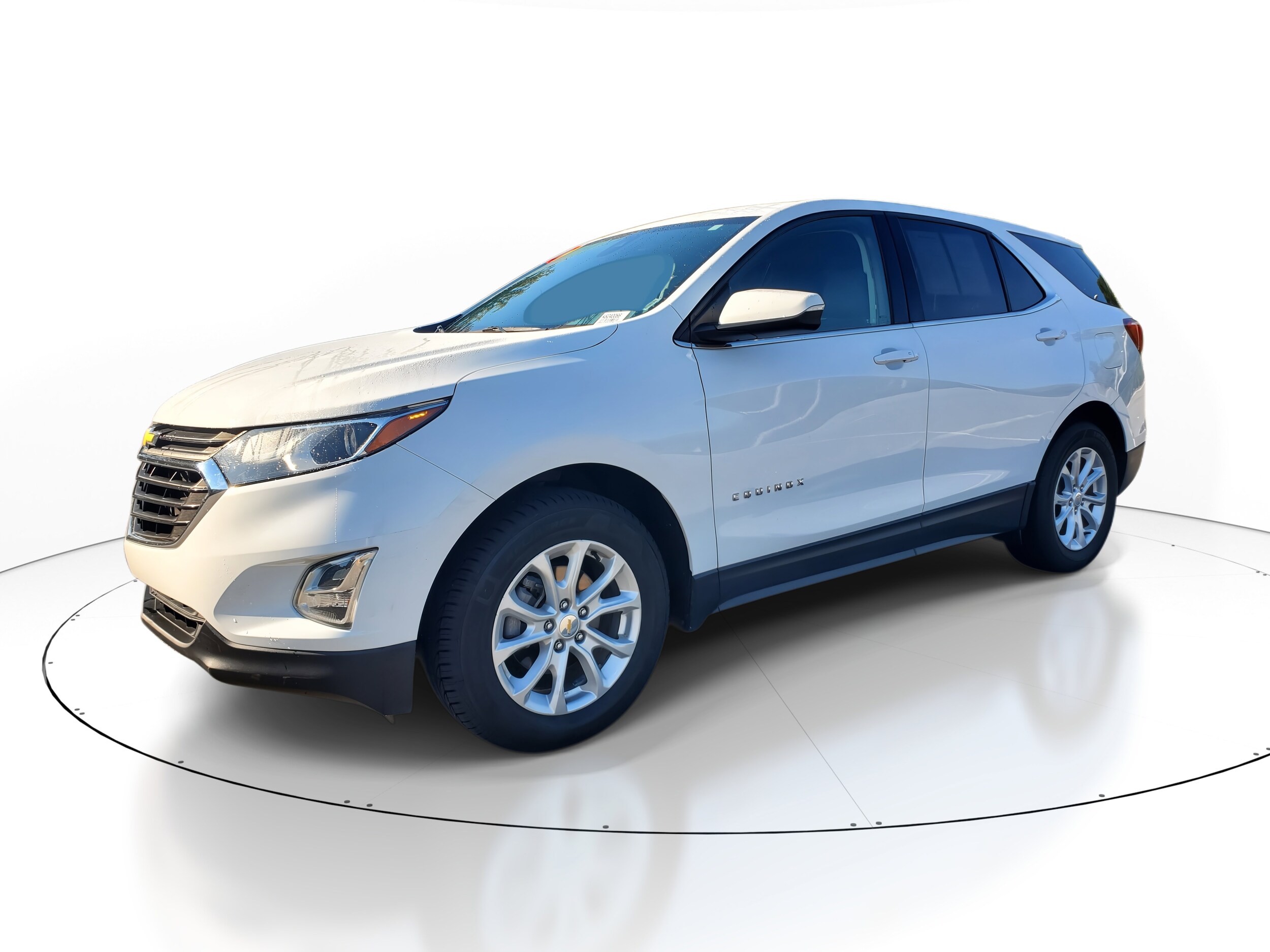 2019 Chevrolet Equinox LT photo 3