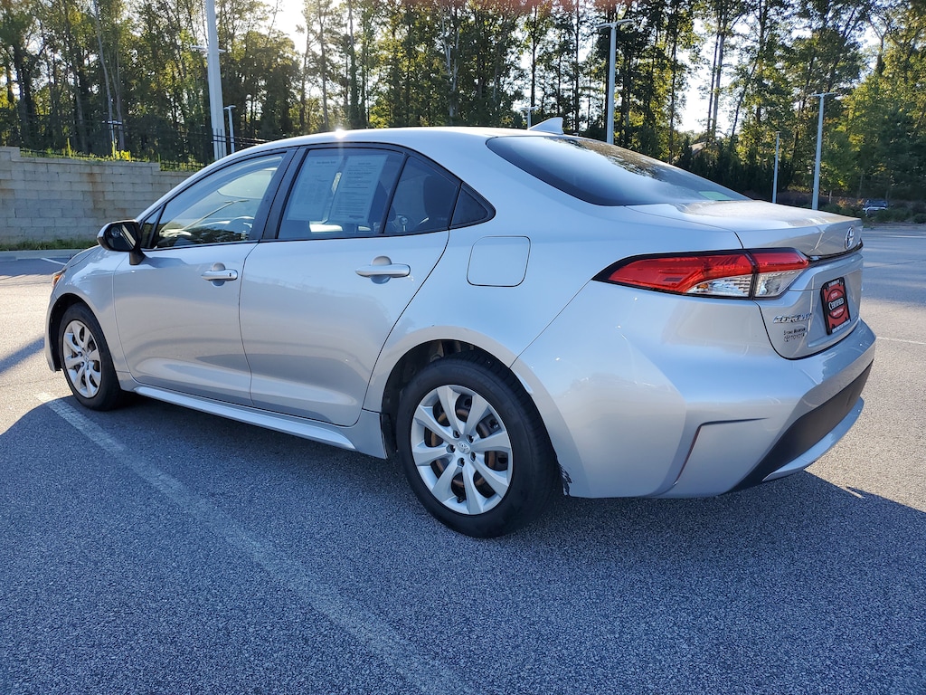 Used 2021 Toyota Corolla LE Sedan