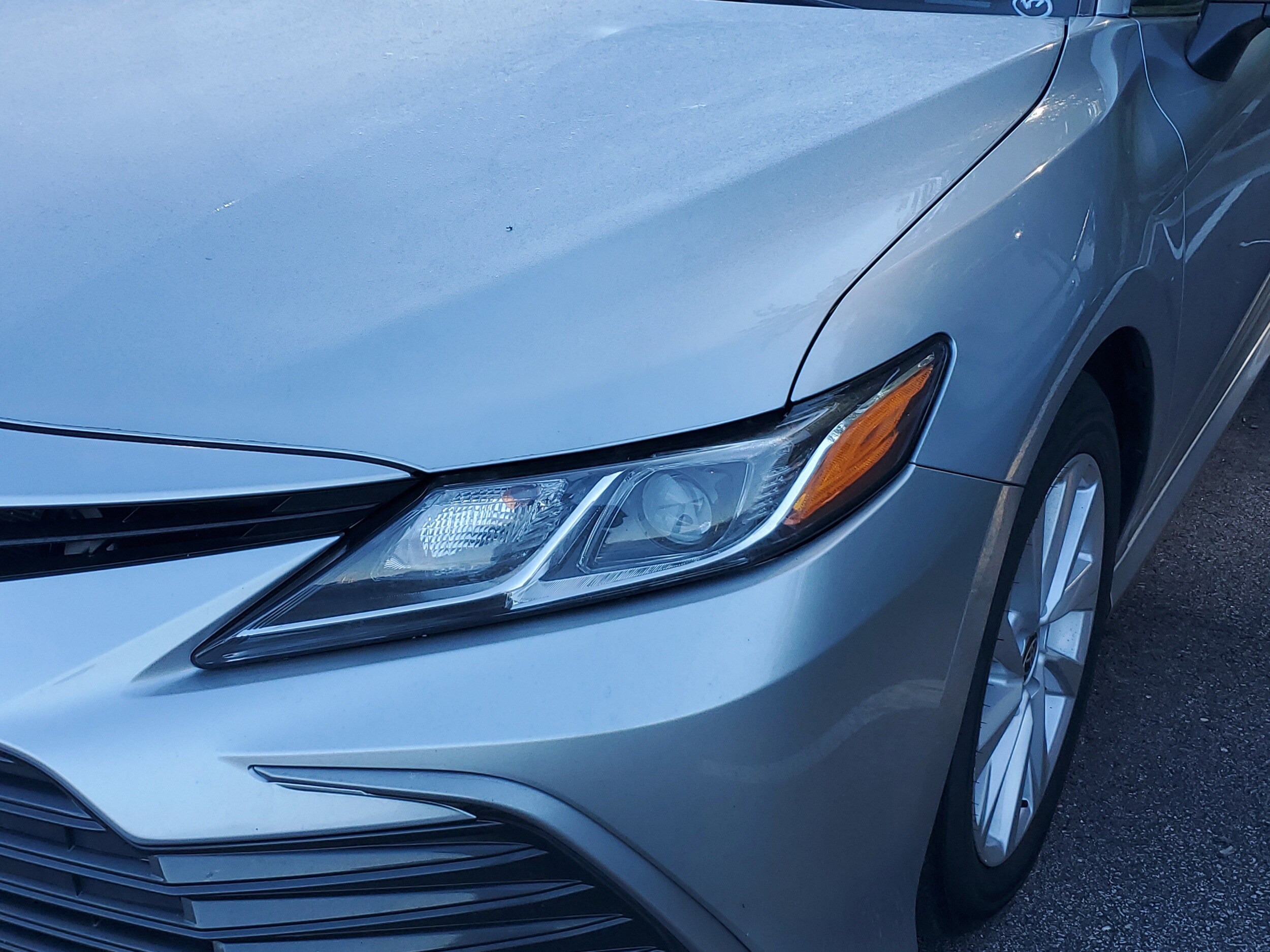 2022 Toyota Camry LE photo 4