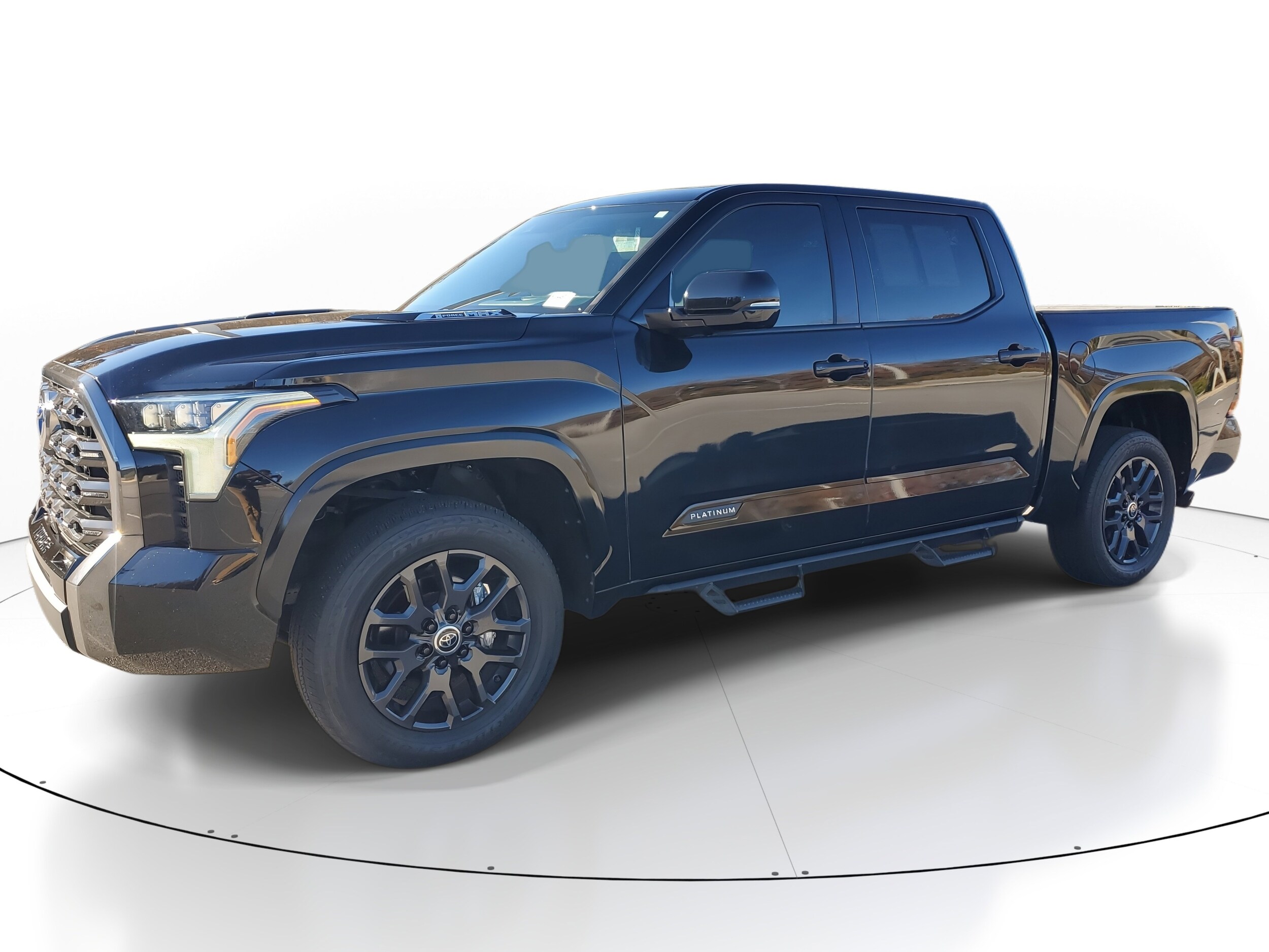 2024 Toyota Tundra Platinum photo 2