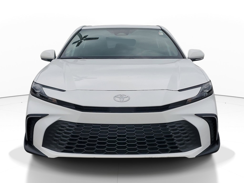 Used 2025 Toyota Camry SE Sedan