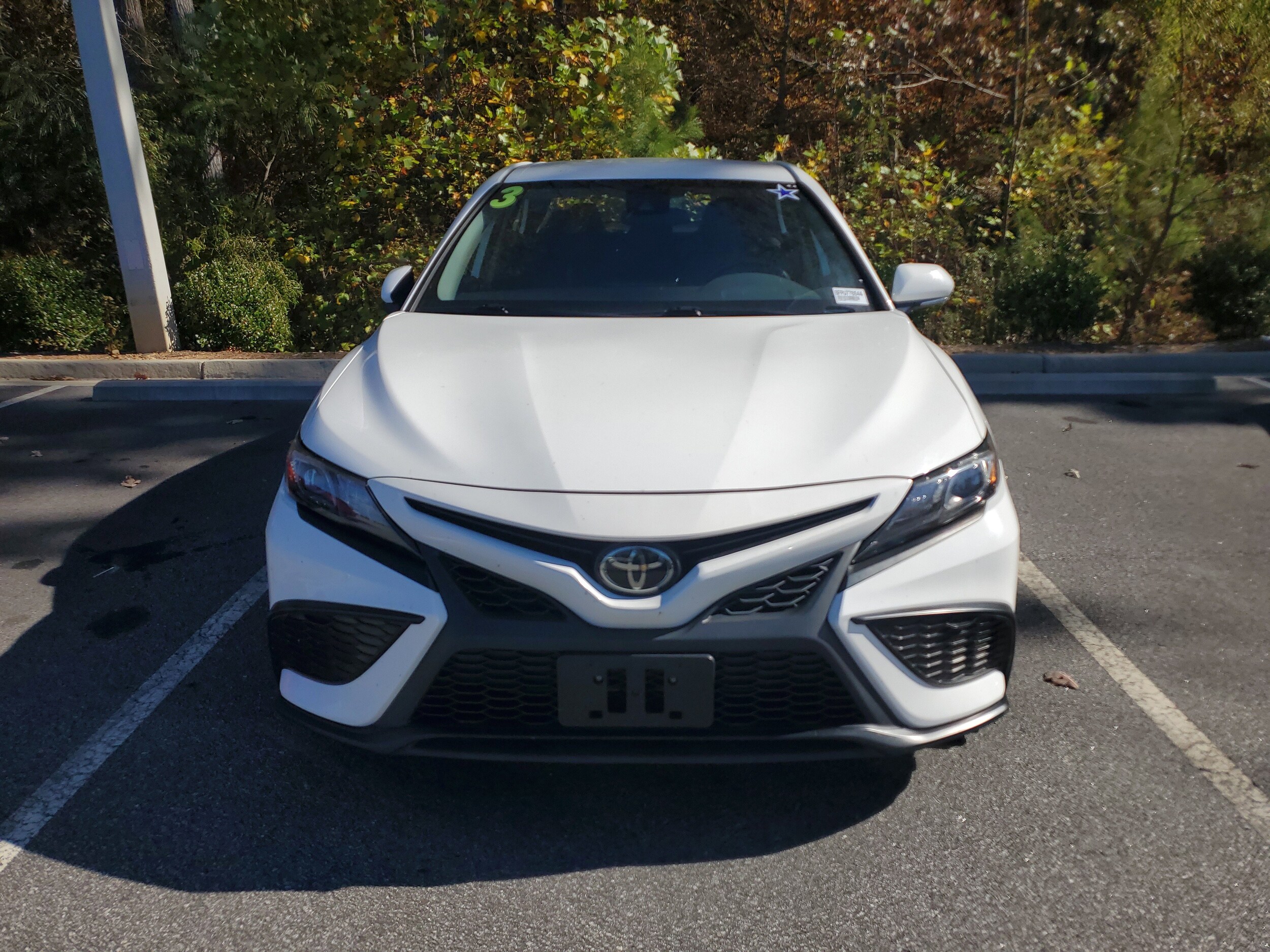 2023 Toyota Camry SE photo 2