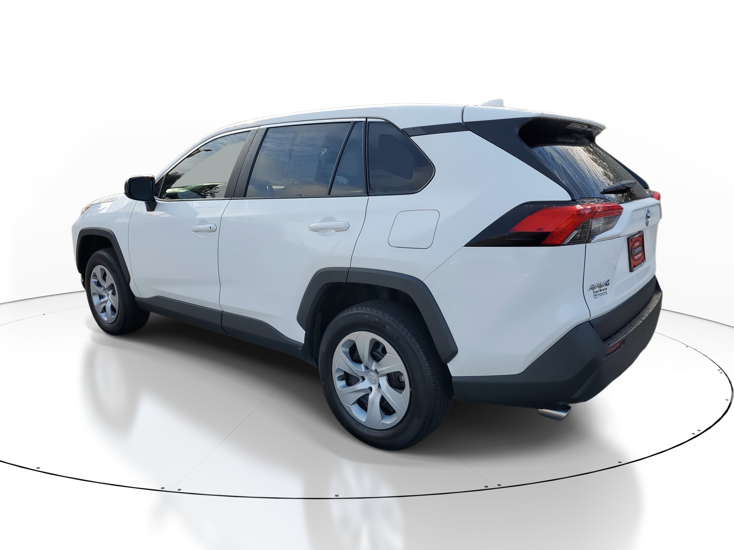 2024 Toyota RAV4 LE photo 4
